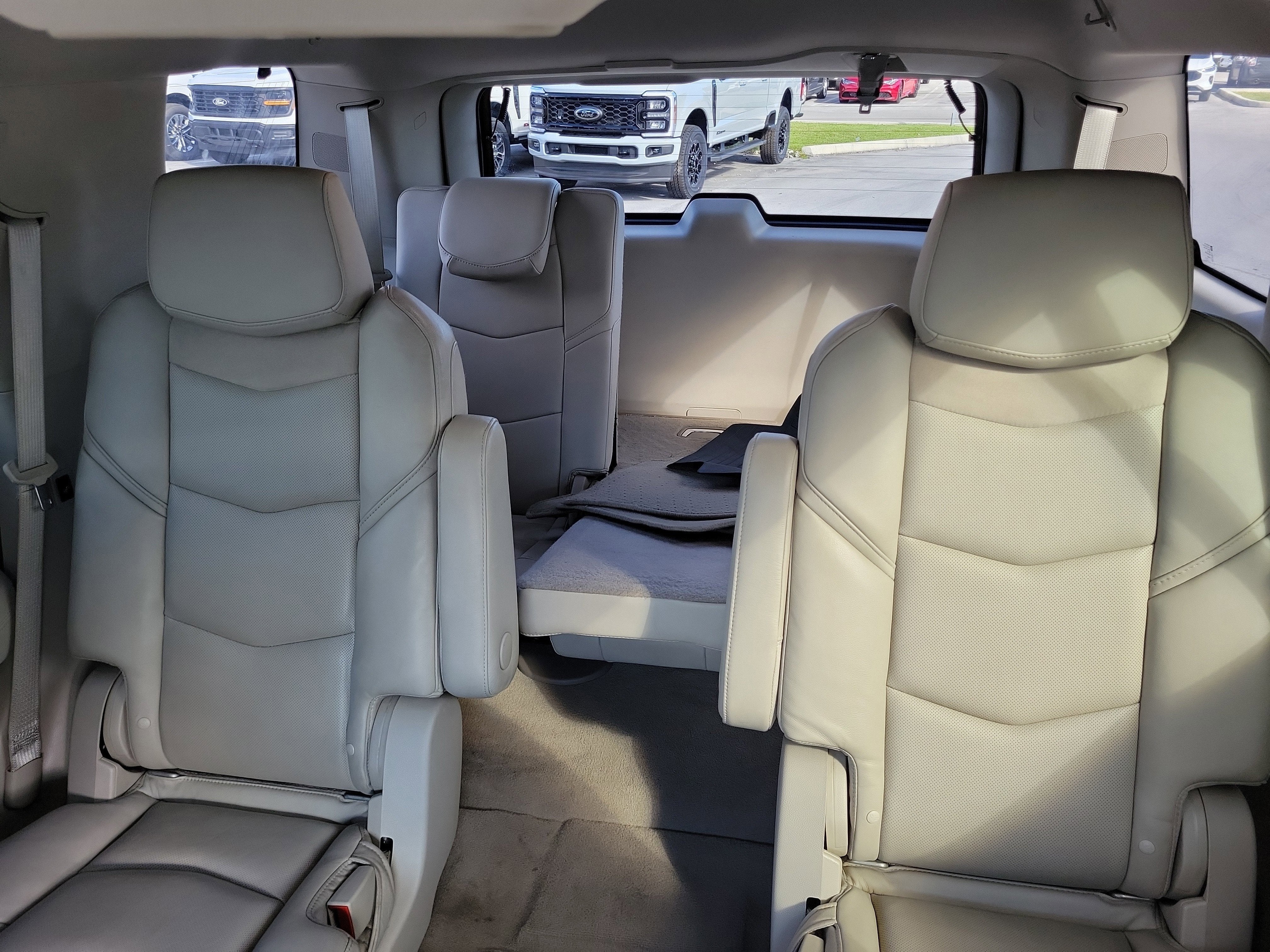 2018 Cadillac Escalade Luxury