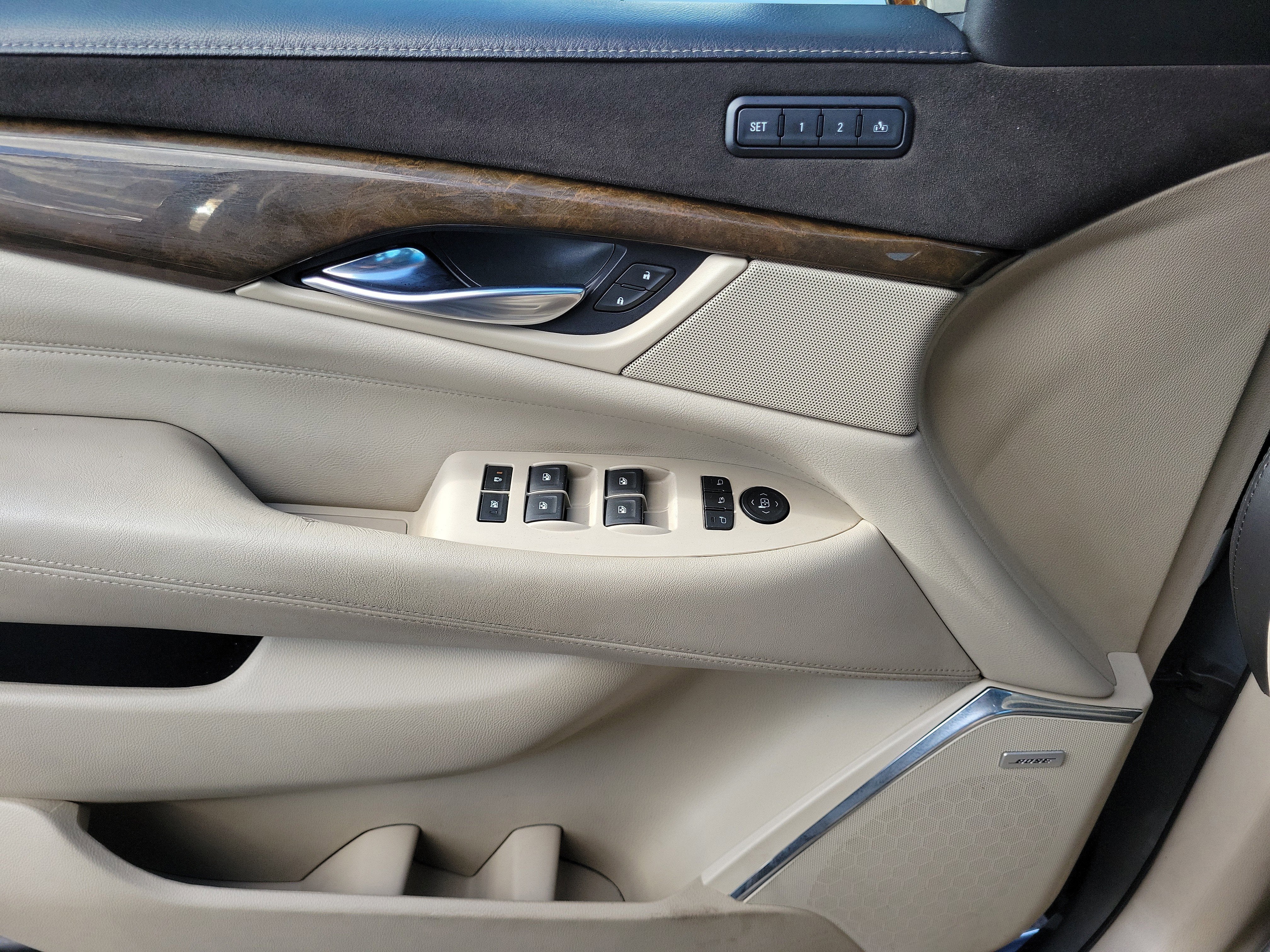 2018 Cadillac Escalade Luxury