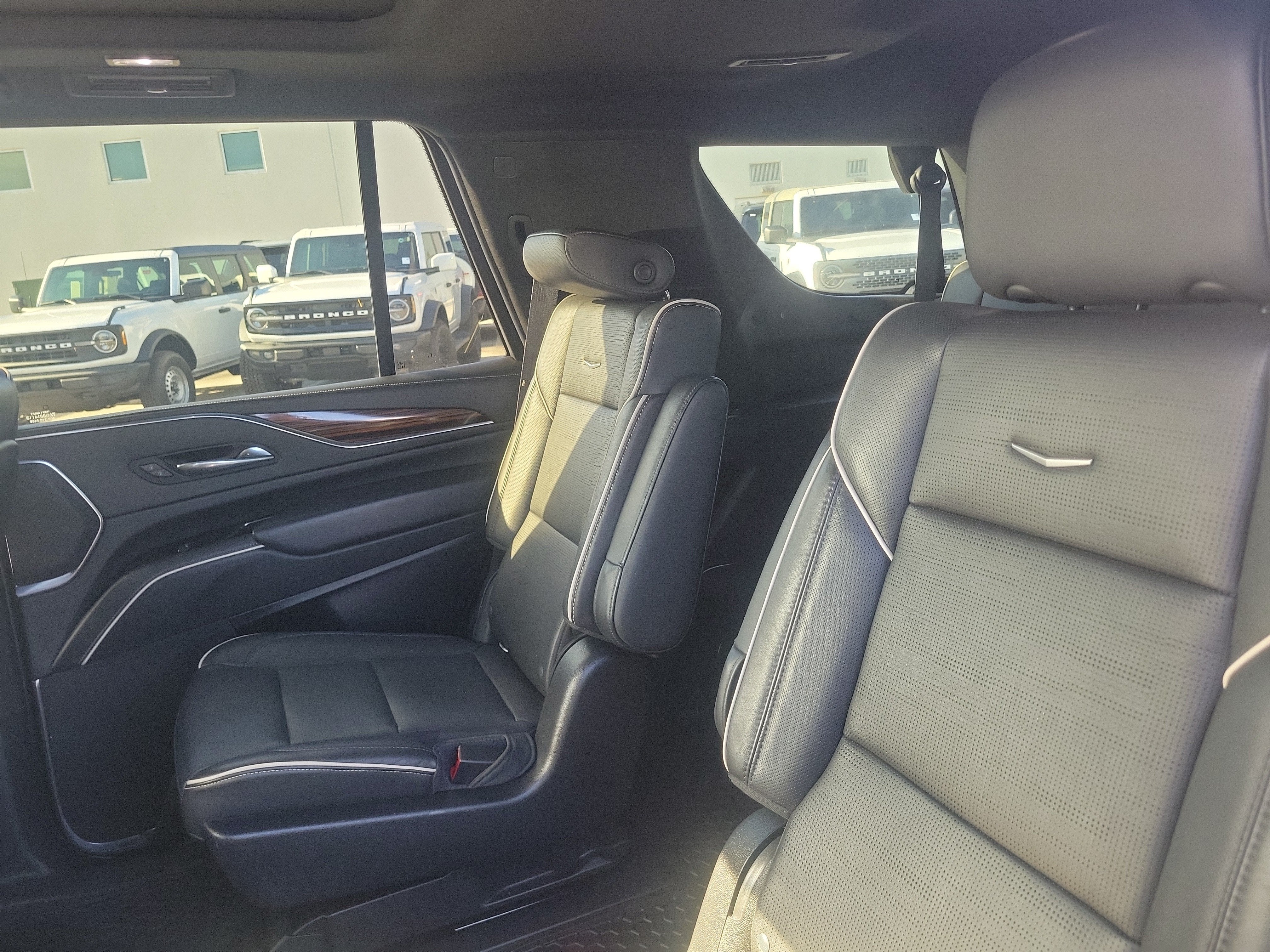 2022 Cadillac Escalade Premium Luxury 4WD