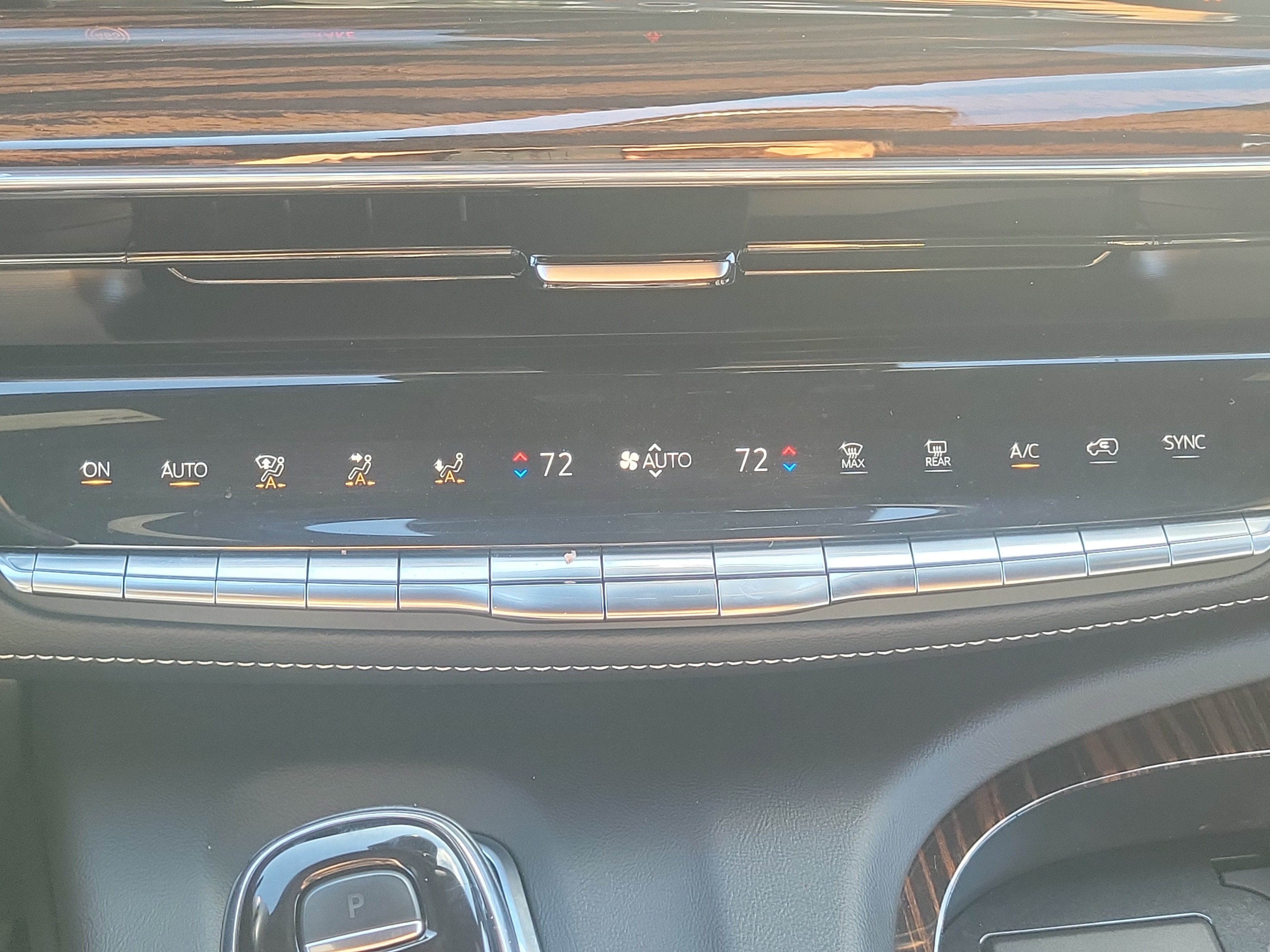 2022 Cadillac Escalade Premium Luxury 4WD