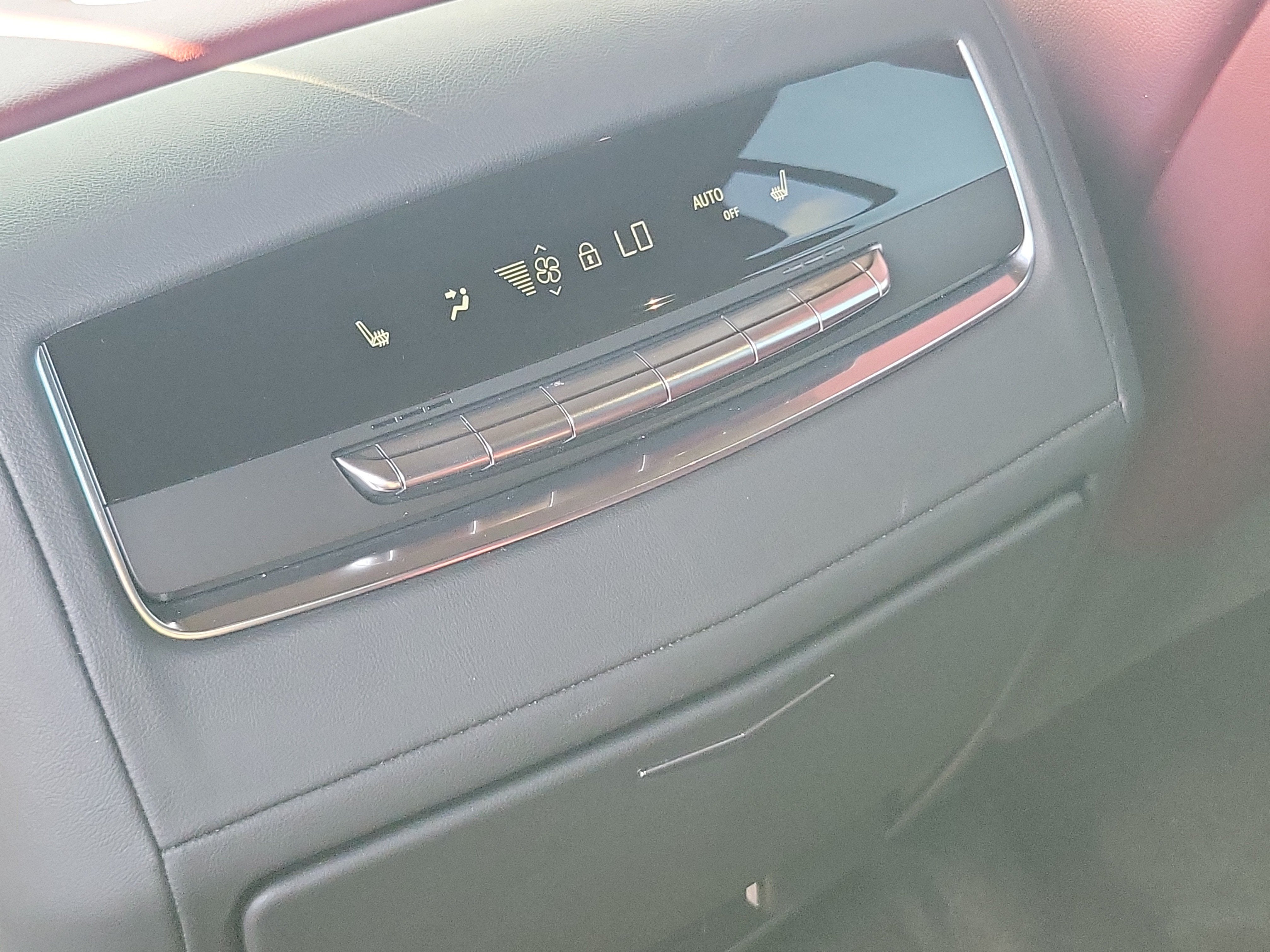 2025 Cadillac Escalade ESV 4WD Sport