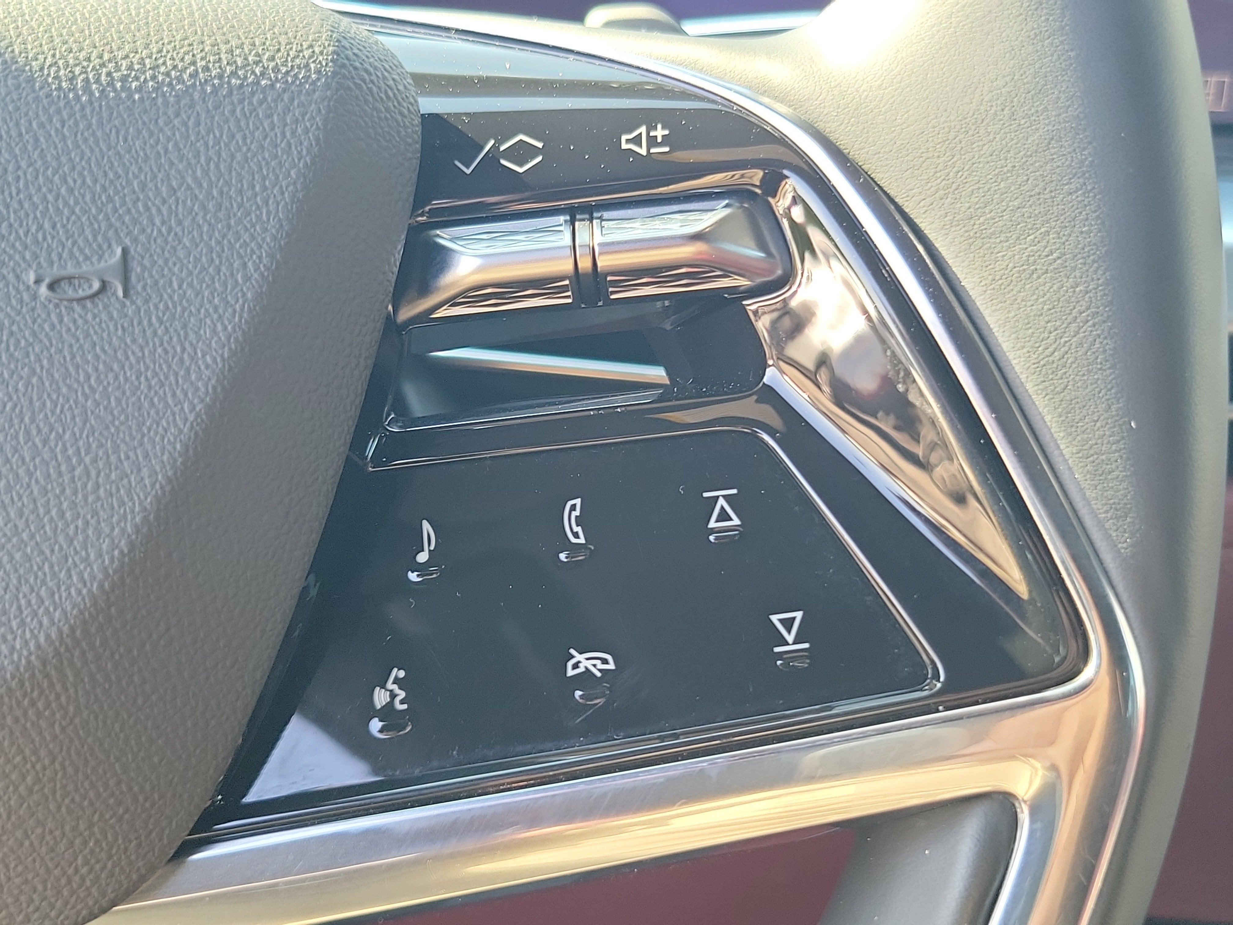 2025 Cadillac Escalade ESV 4WD Sport