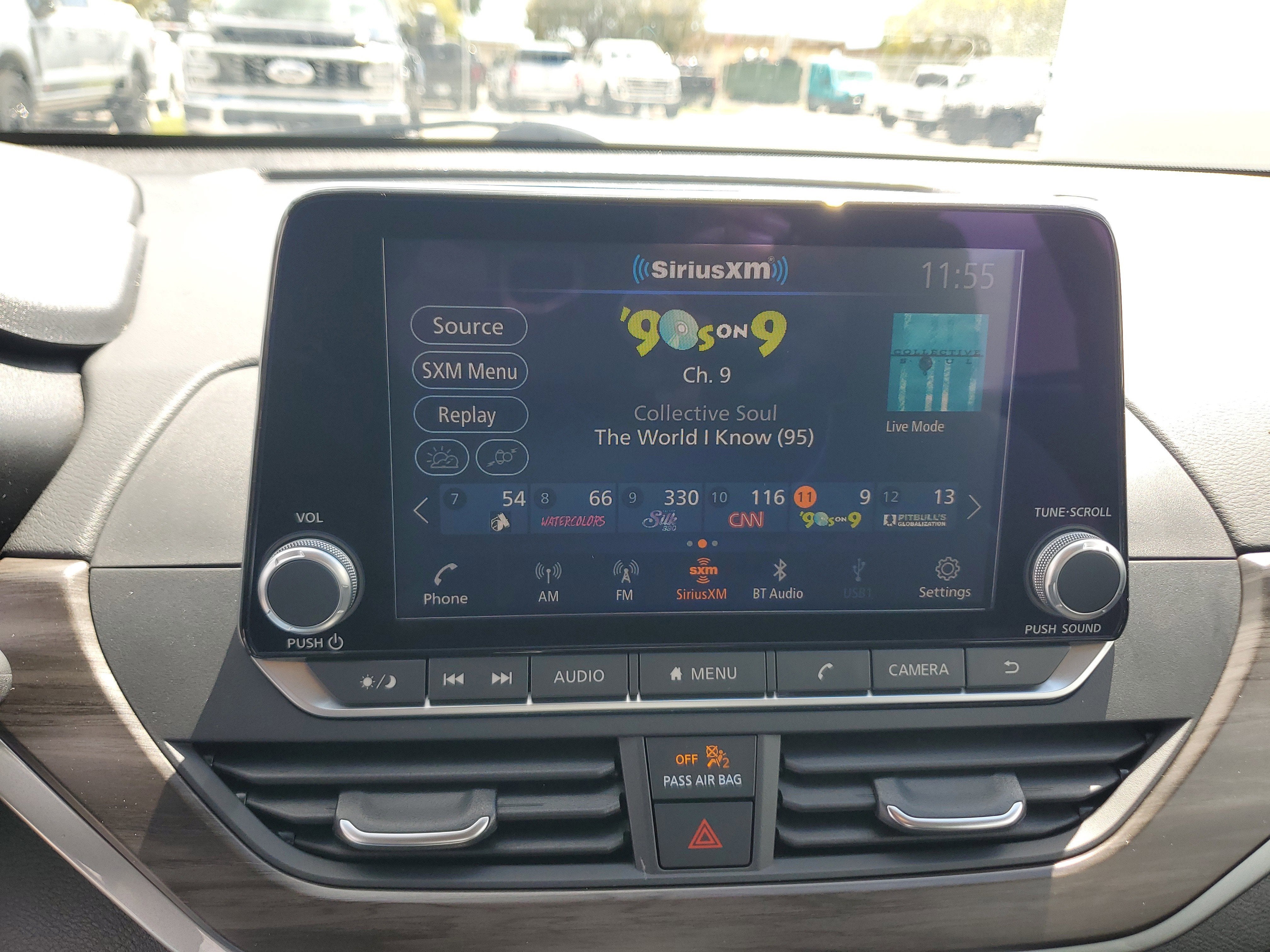 2025 Nissan Altima SV