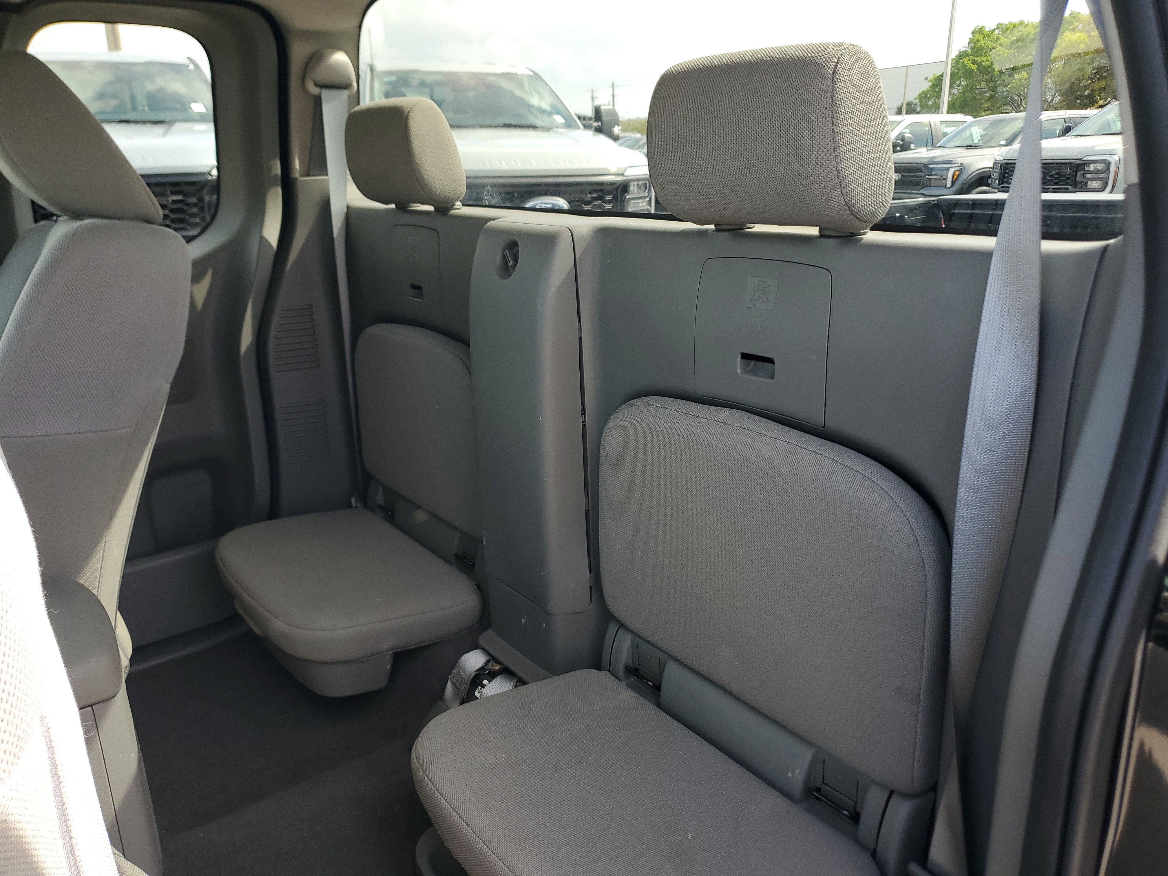 2019 Nissan Frontier S