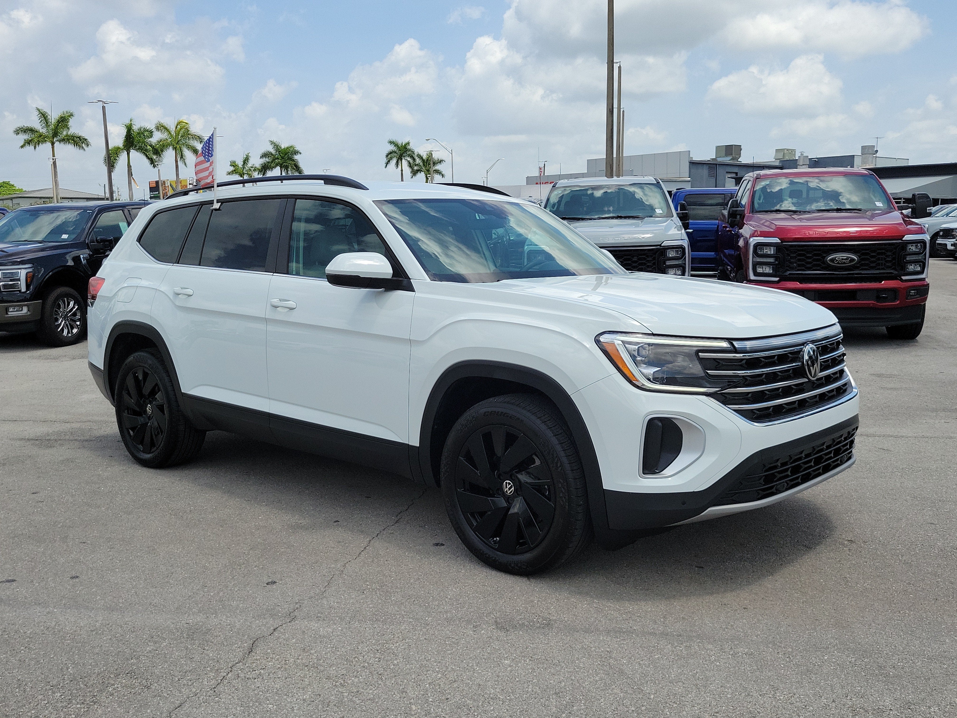 2025 Volkswagen Atlas 2.0T SE w/Technology