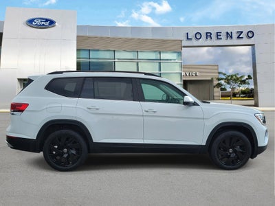 2025 Volkswagen Atlas 2.0T SE w/Technology