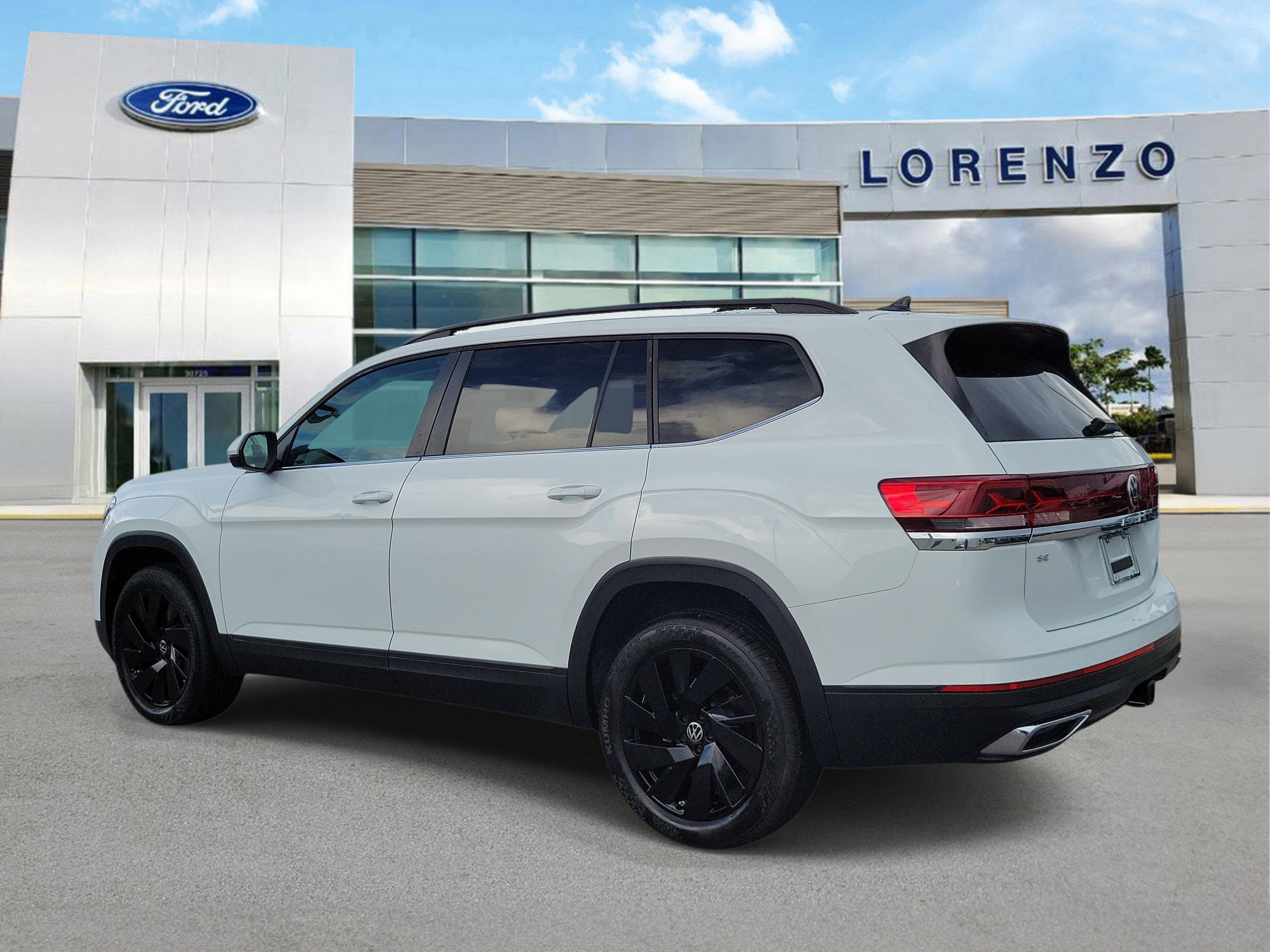 2025 Volkswagen Atlas 2.0T SE w/Technology