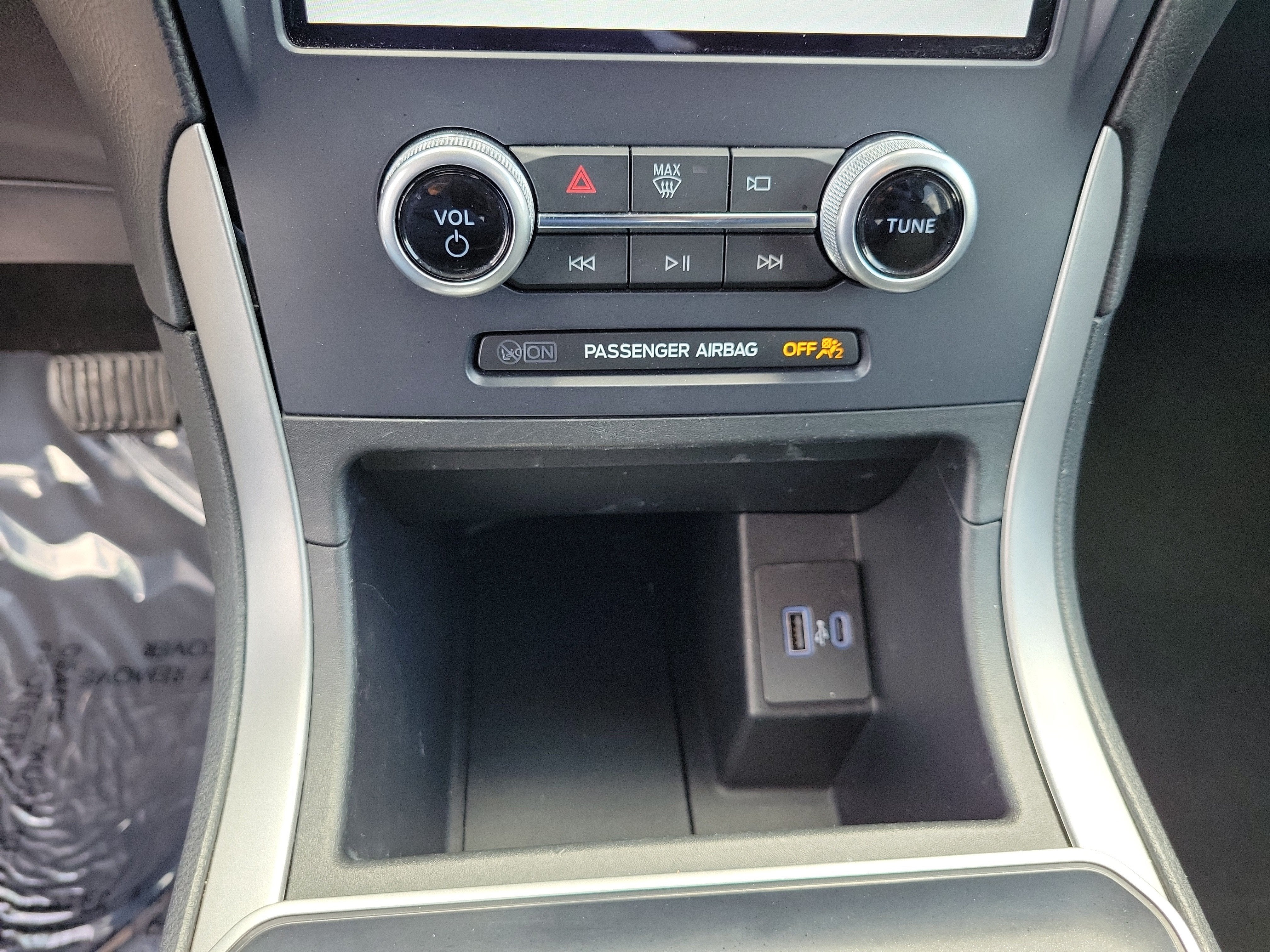 2022 Ford Edge SE