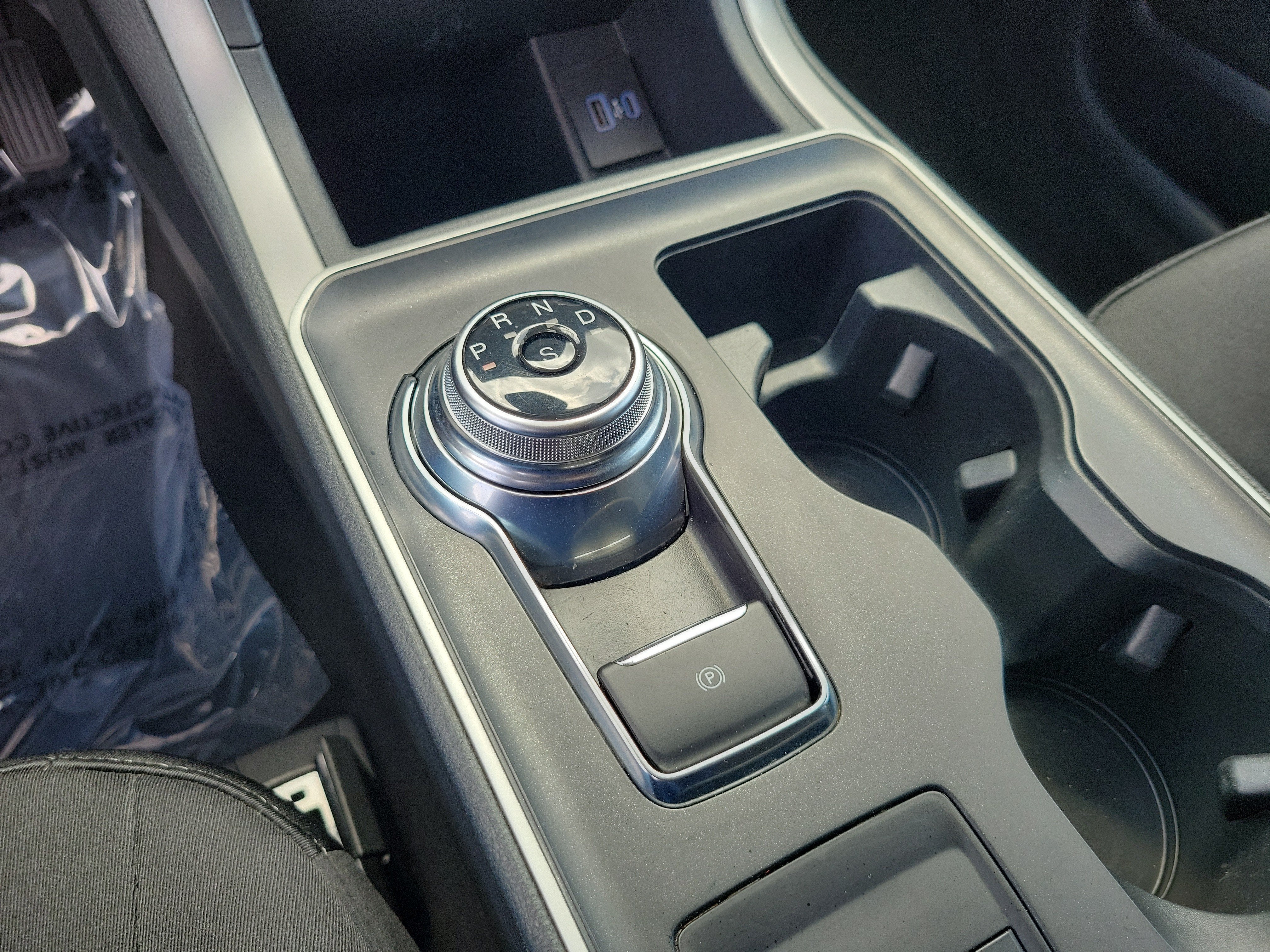 2022 Ford Edge SE