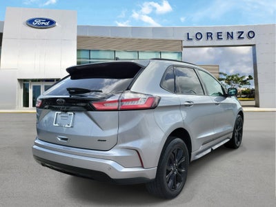 2022 Ford Edge SE