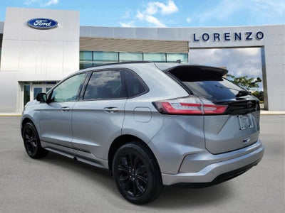 2022 Ford Edge SE