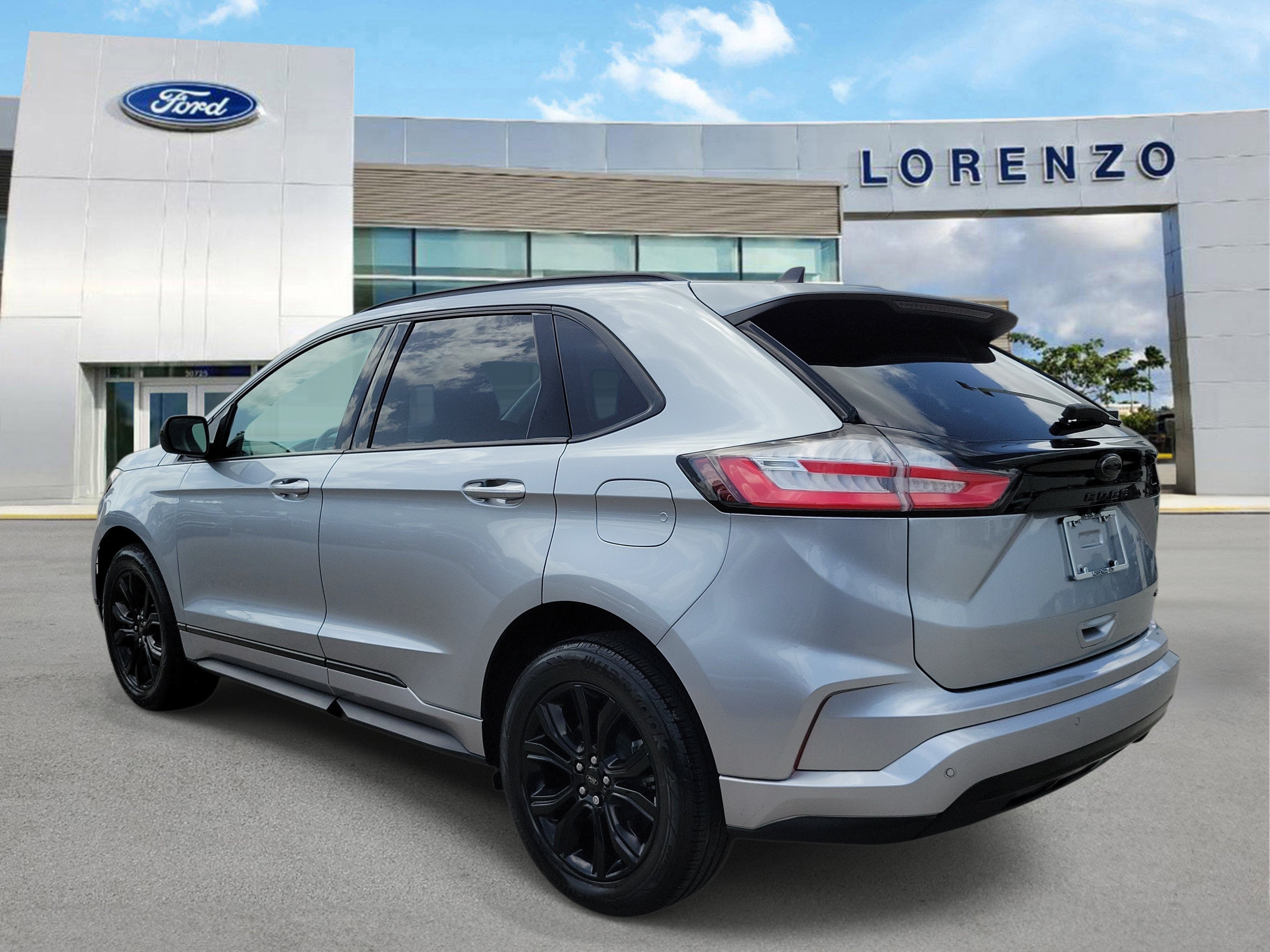 2022 Ford Edge SE
