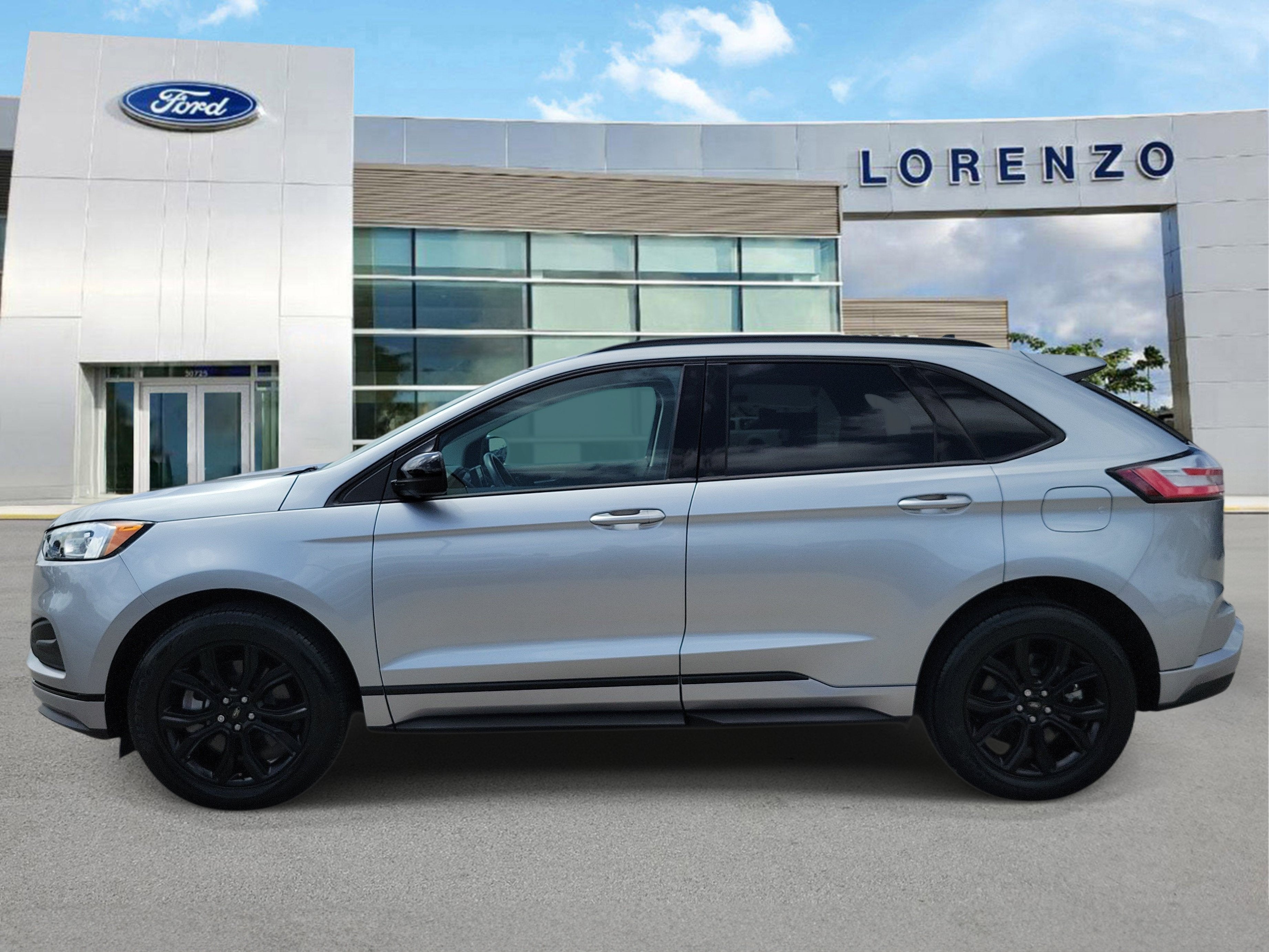 2022 Ford Edge SE