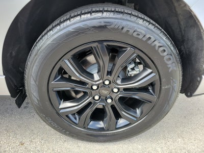 2022 Ford Edge SE