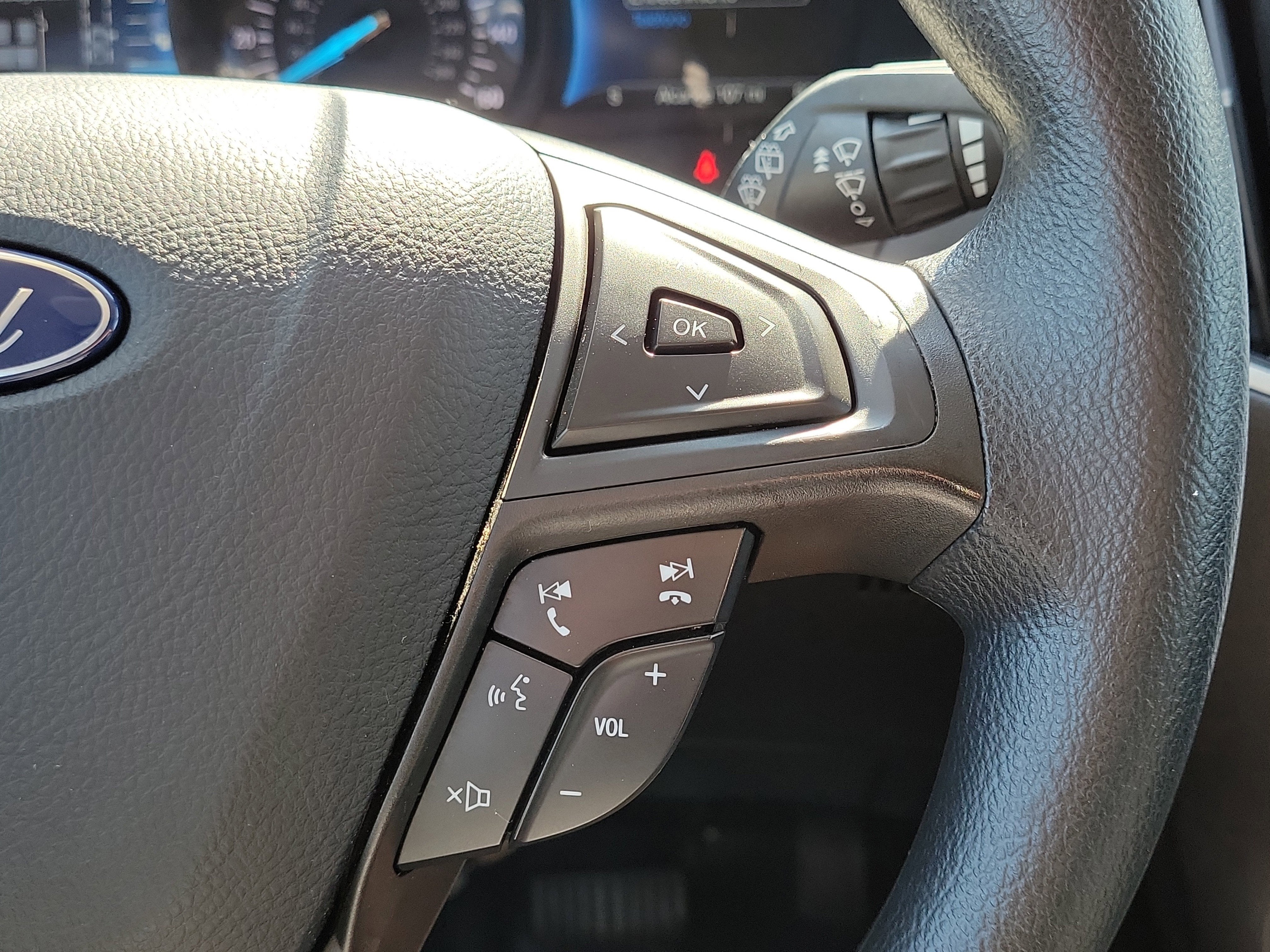 2022 Ford Edge SE 4WD