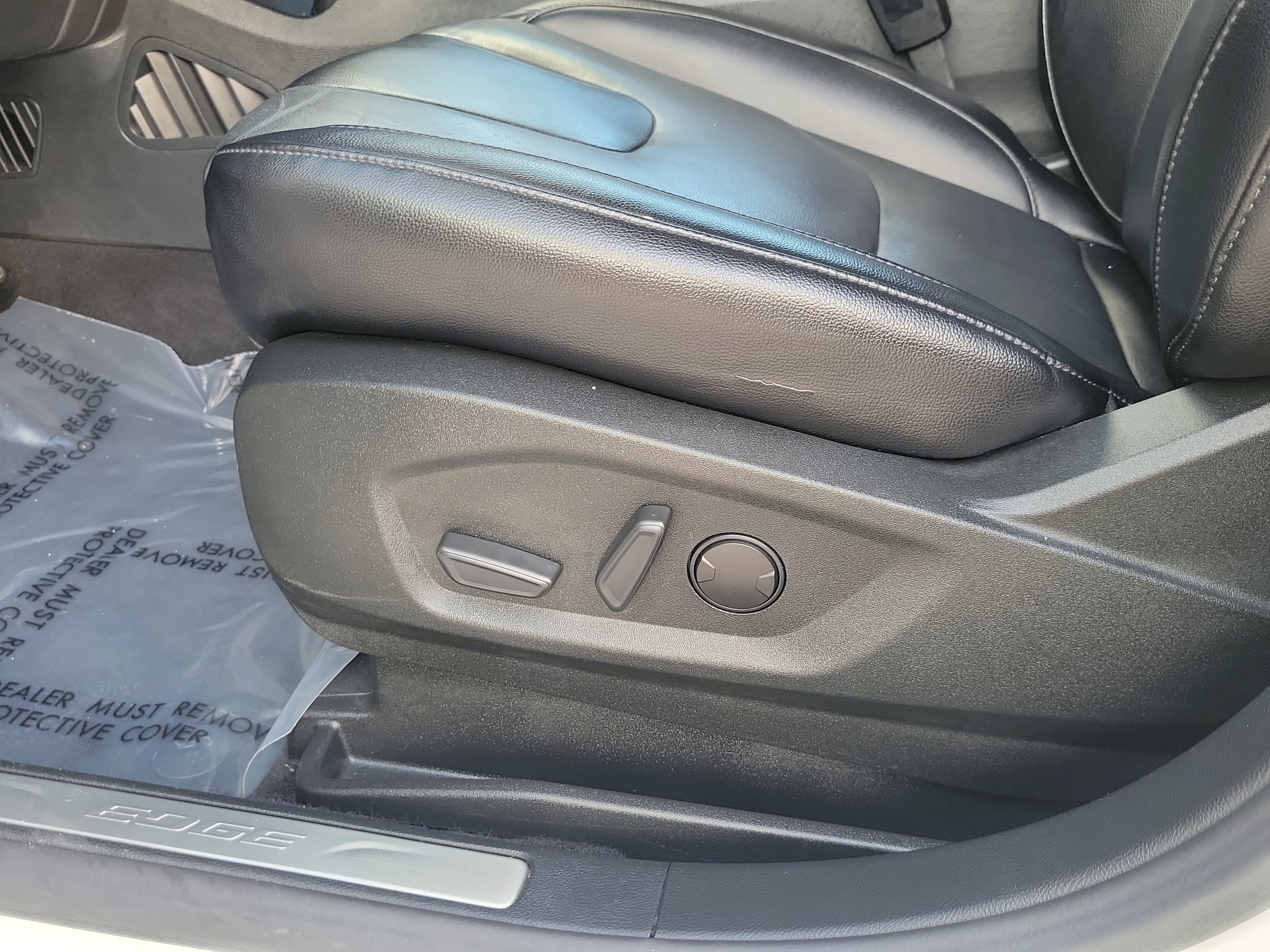 2022 Ford Edge Titanium 4WD