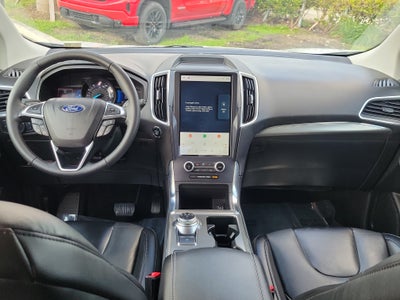 2022 Ford Edge Titanium 4WD
