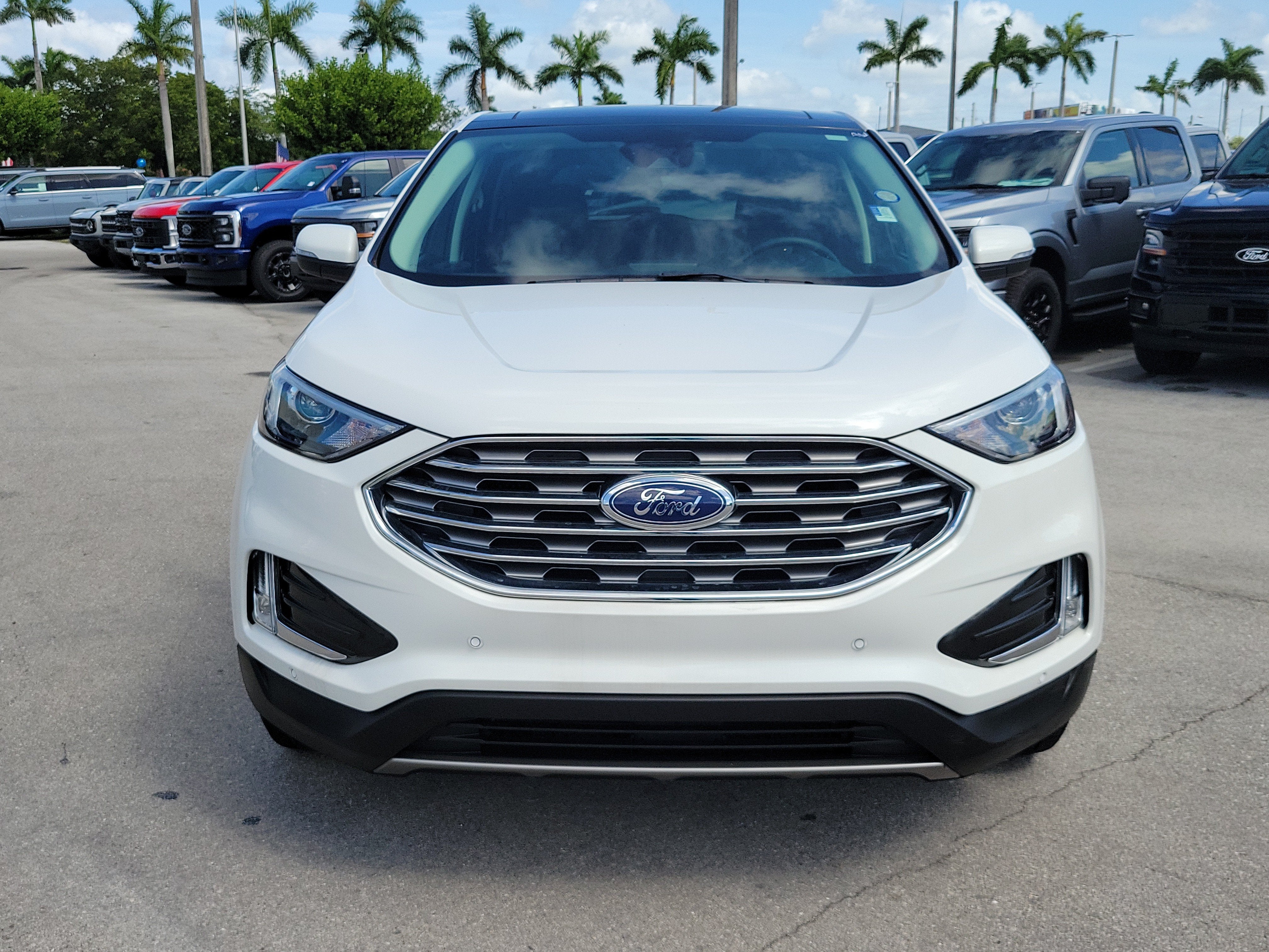 2022 Ford Edge Titanium 4WD