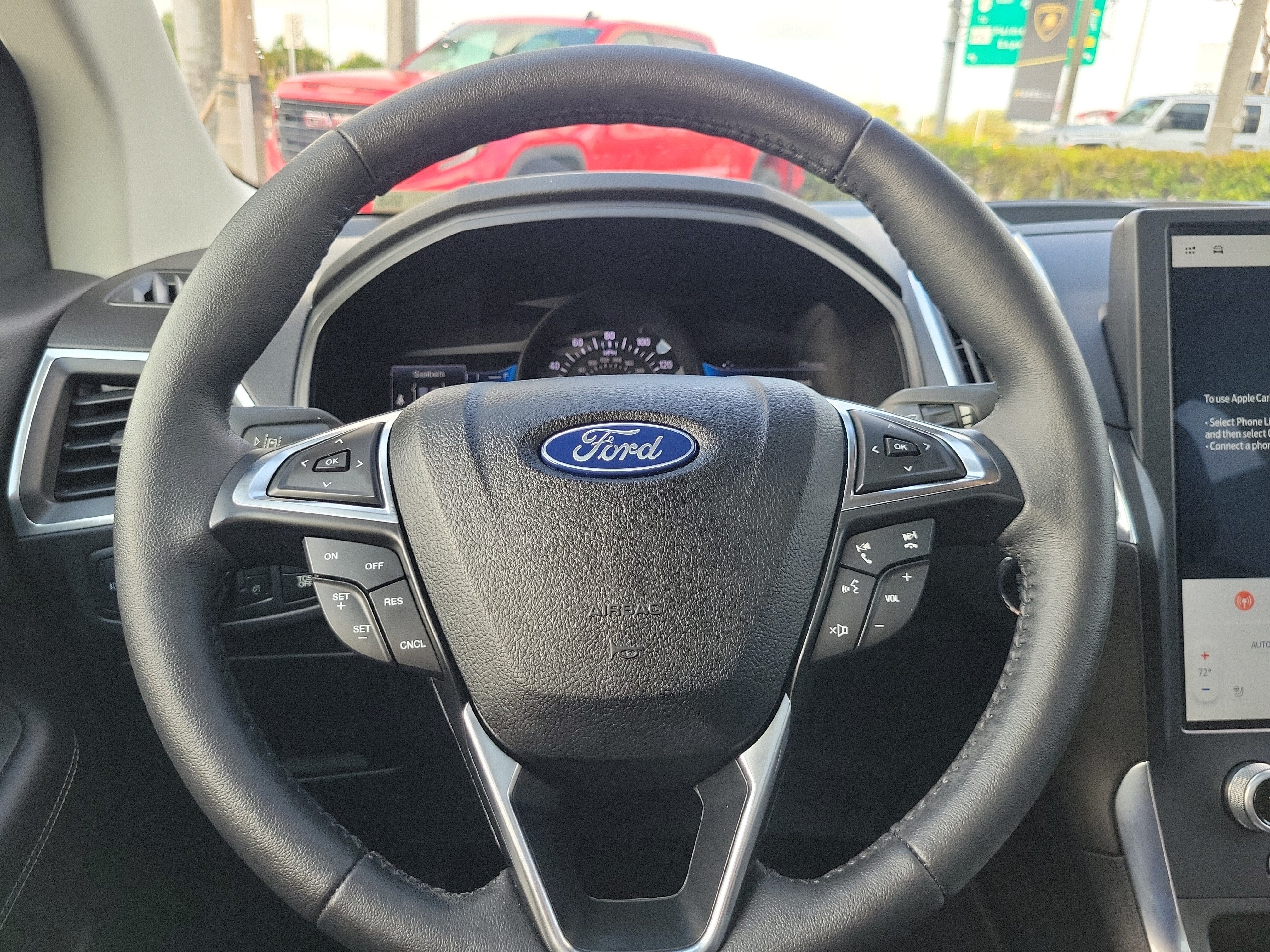 2022 Ford Edge Titanium 4WD