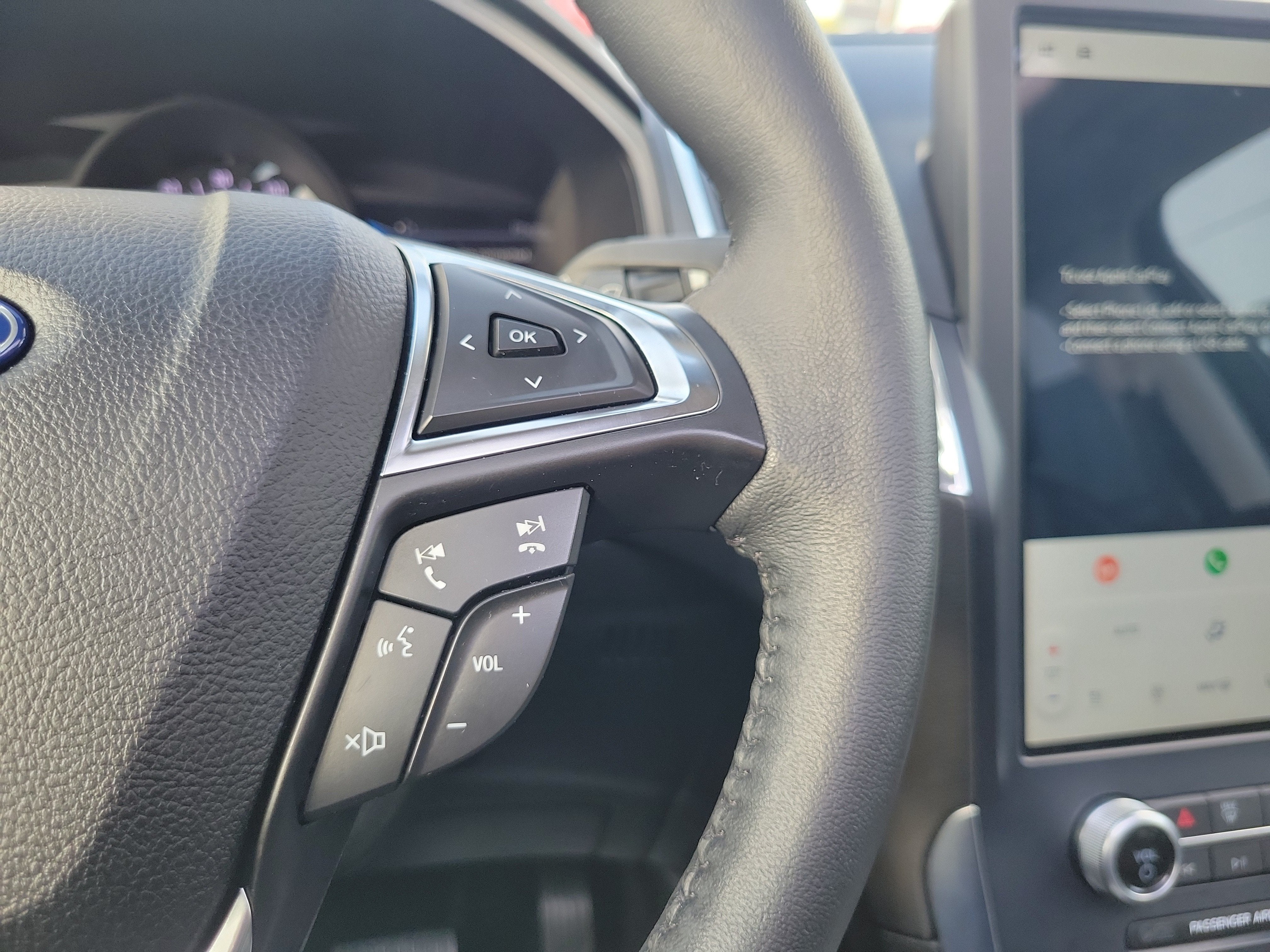 2022 Ford Edge Titanium 4WD