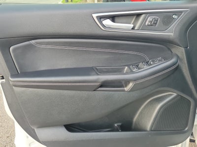 2022 Ford Edge Titanium 4WD