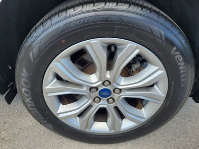 2022 Ford Edge Titanium 4WD