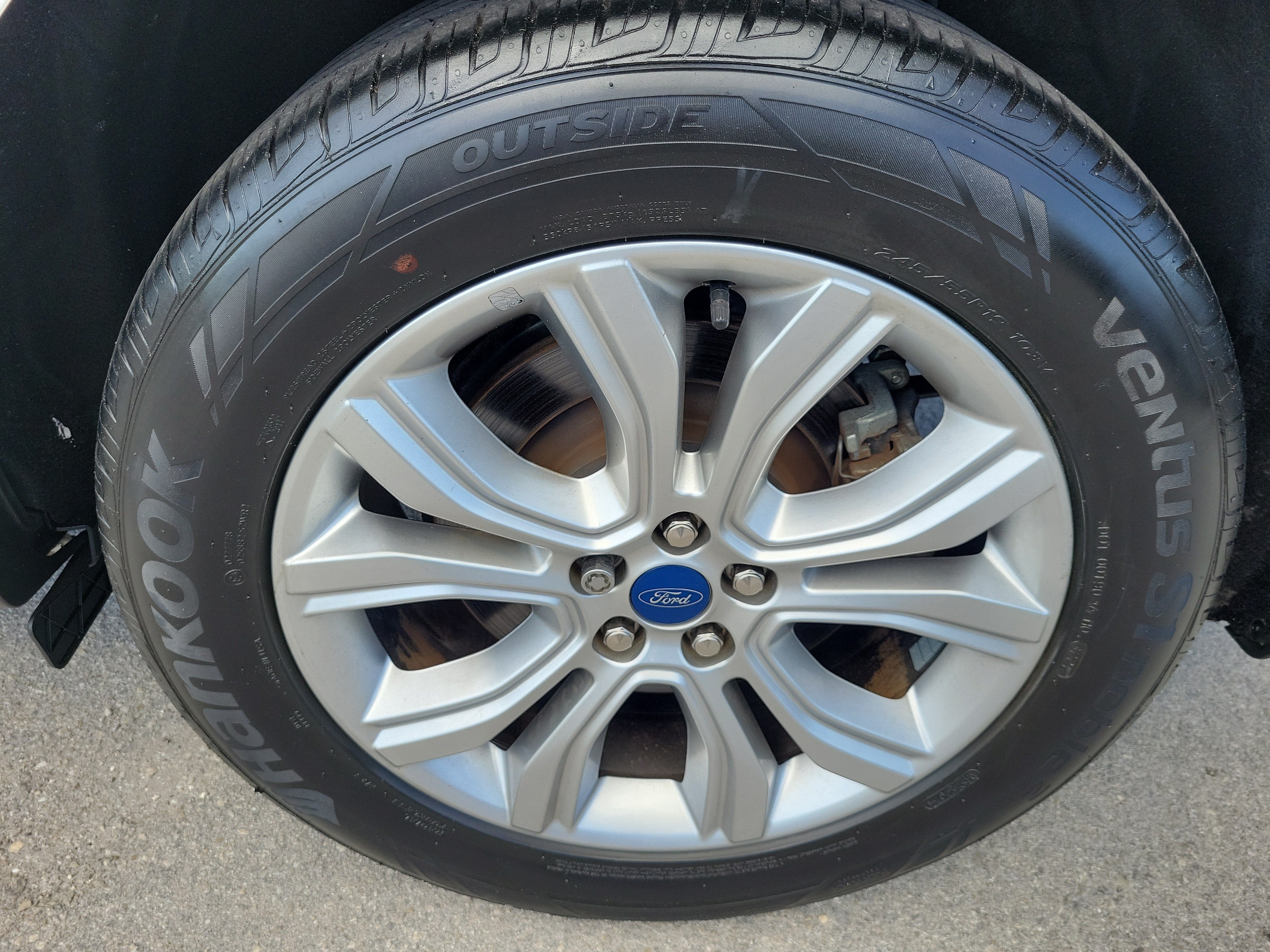 2022 Ford Edge Titanium 4WD