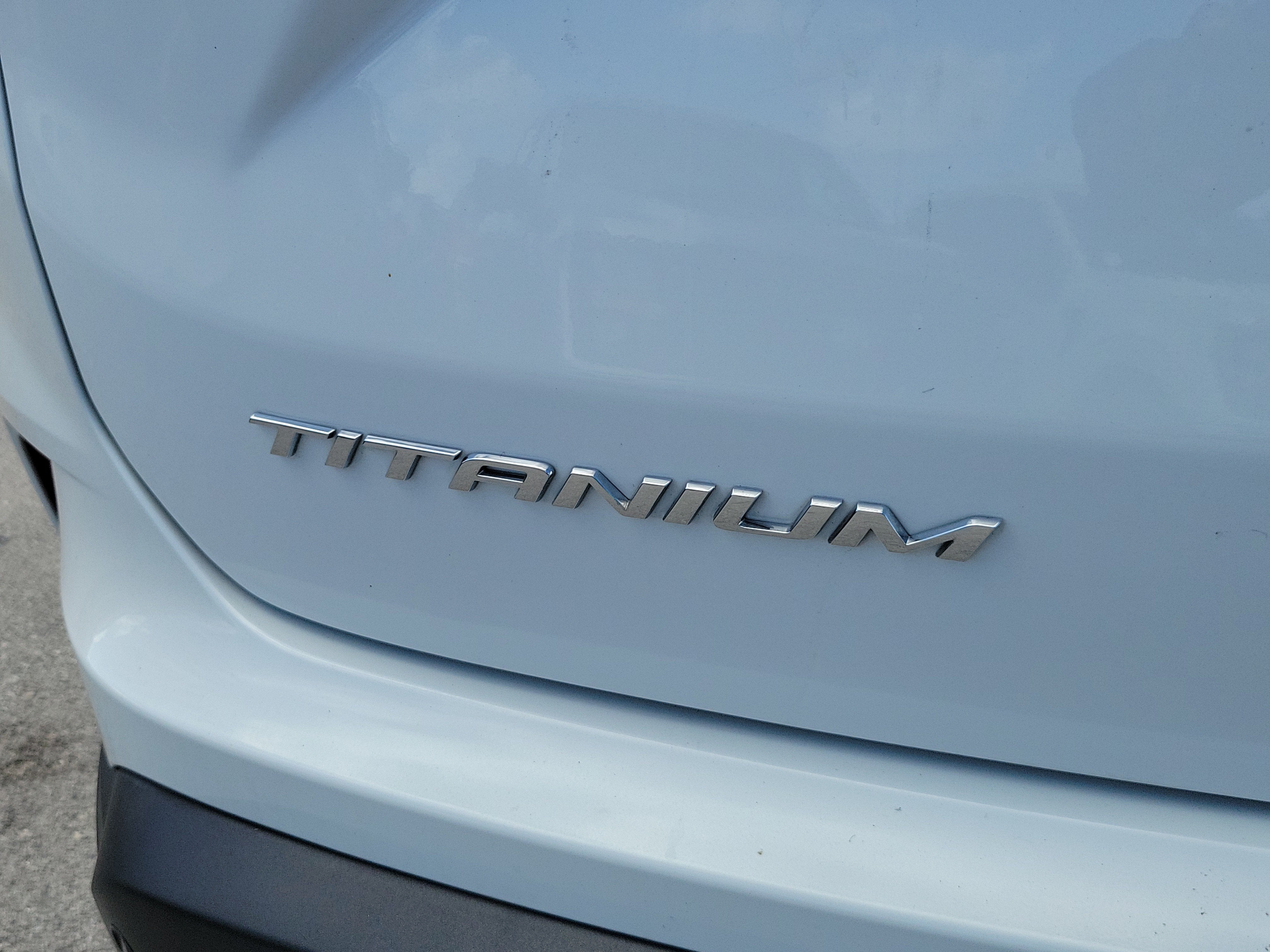 2022 Ford Edge Titanium 4WD