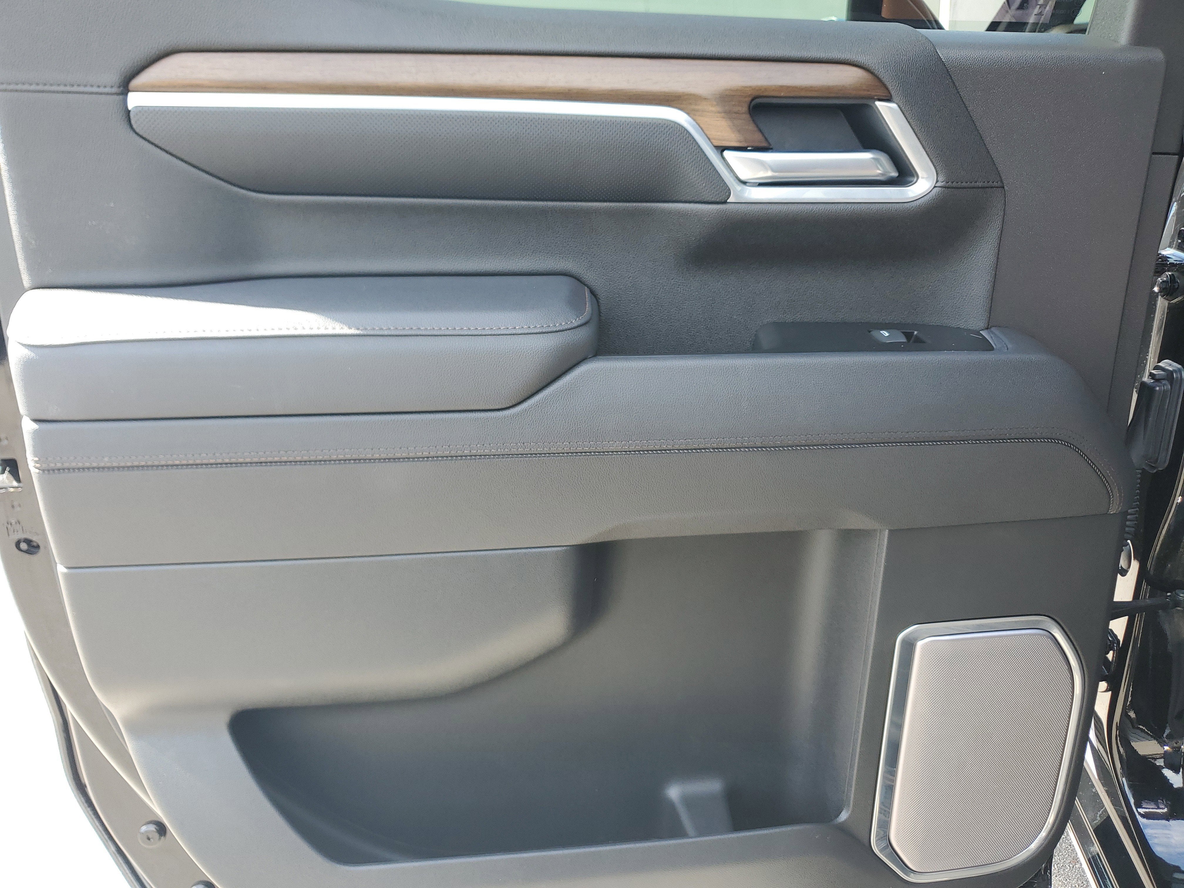 2025 Chevrolet Silverado 1500 High Country 4WD