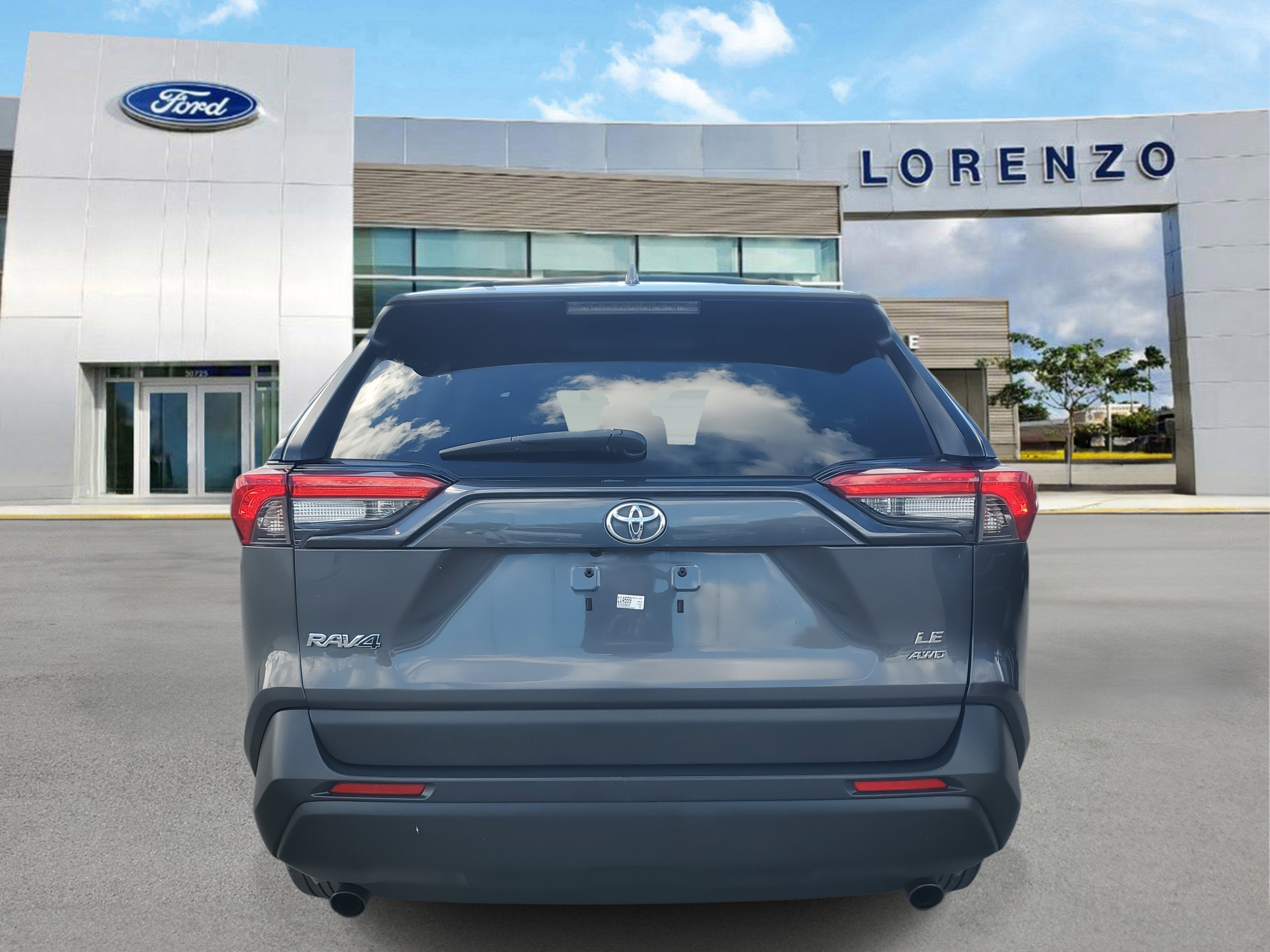 2020 Toyota RAV4 LE