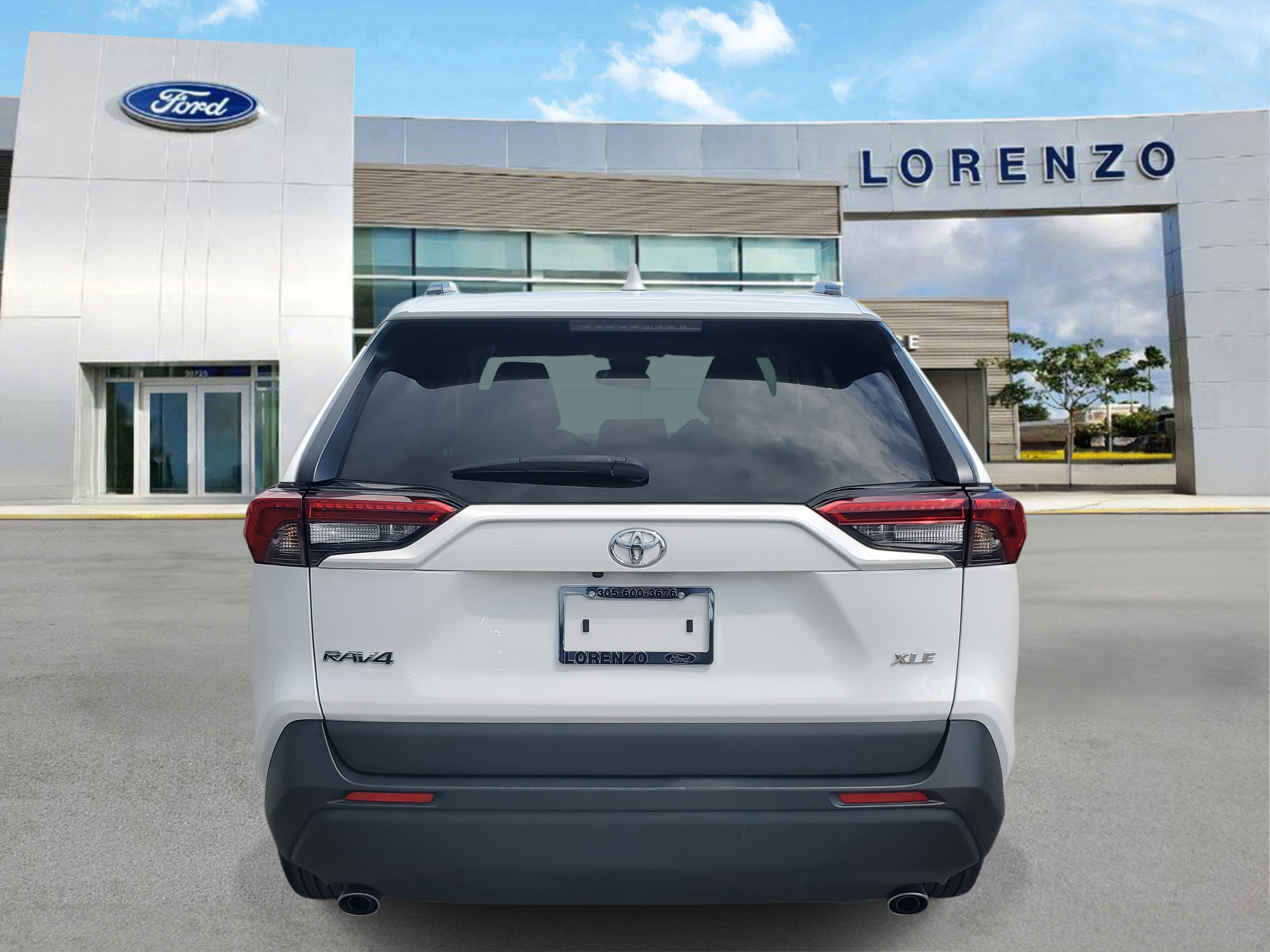 2022 Toyota RAV4 XLE