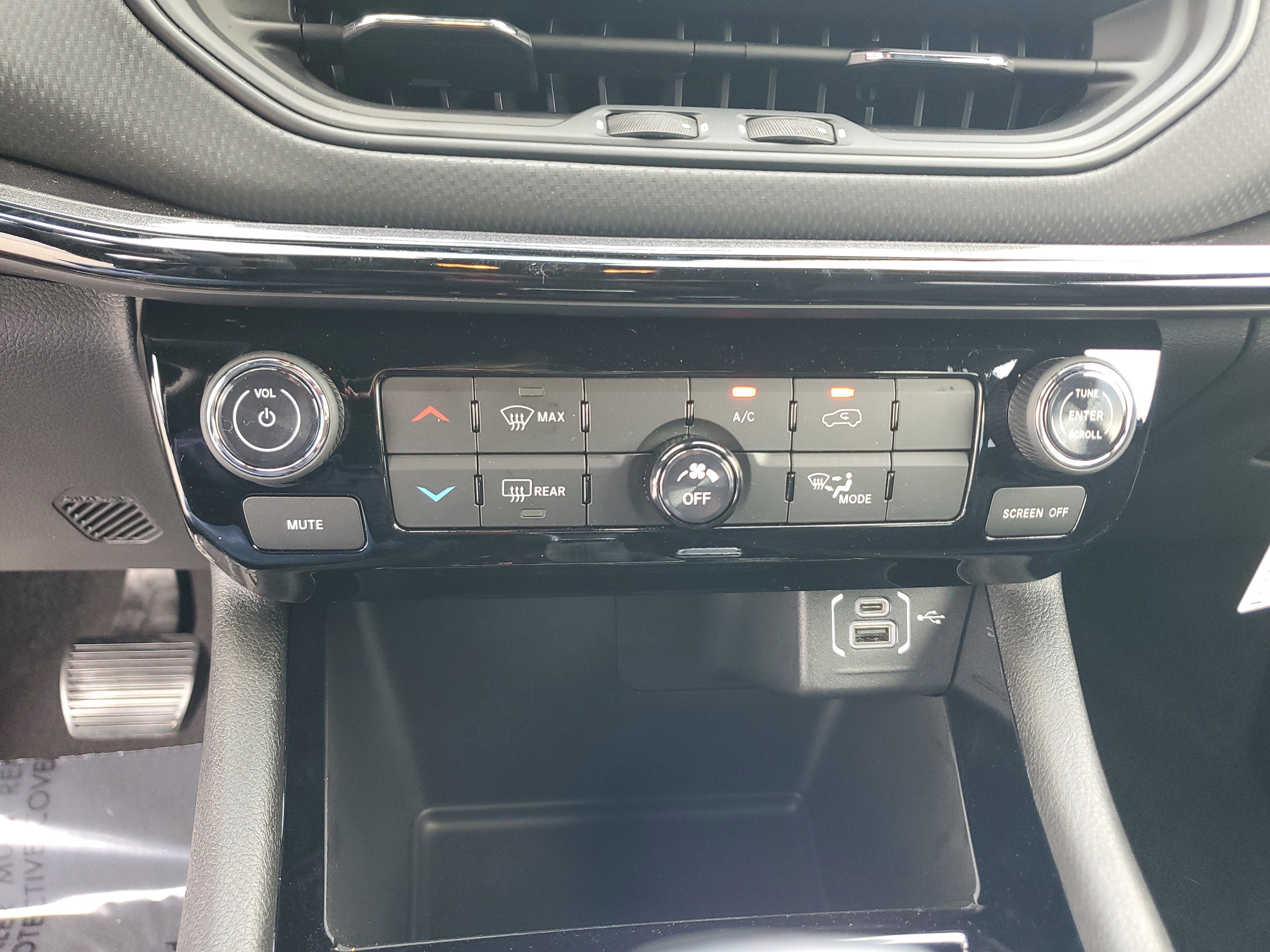 2026 Jeep Compass Latitude Altitude 4WD