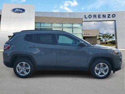 2023 Jeep Compass Latitude 4WD