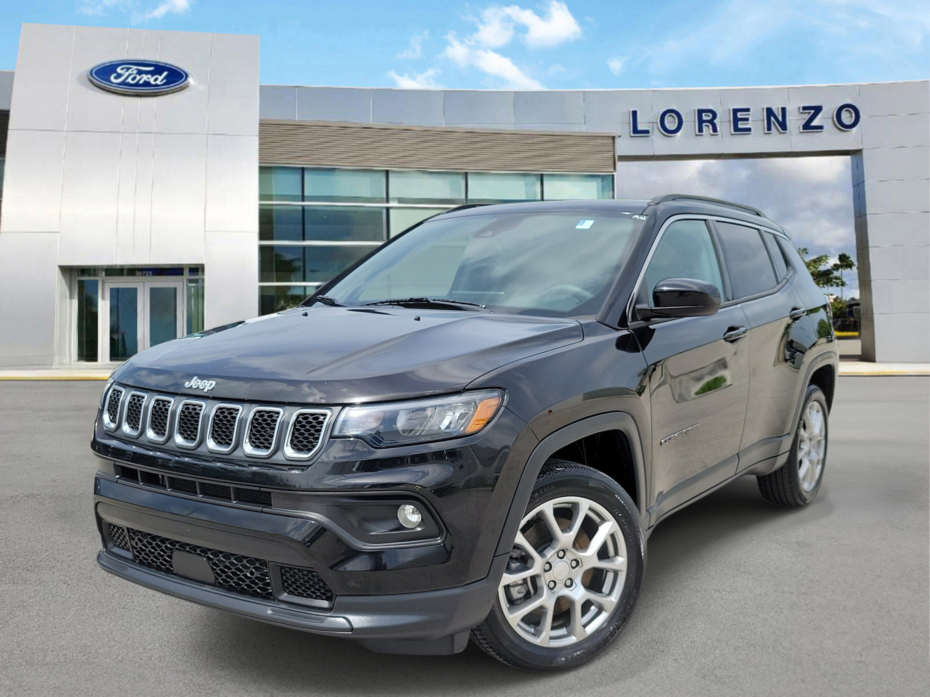 2023 Jeep Compass Latitude Lux 4WD
