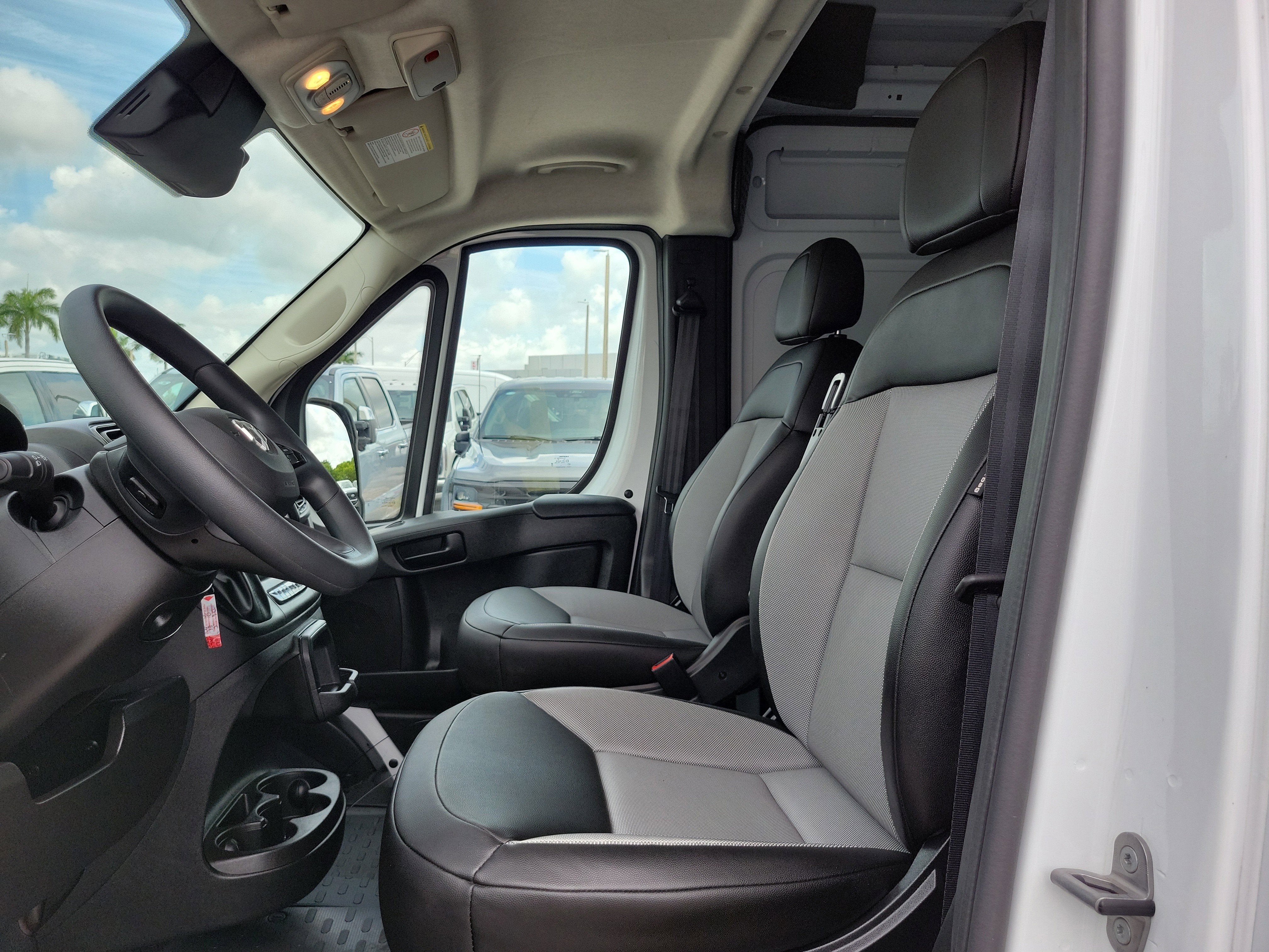 2026 RAM ProMaster Cargo Van Tradesman