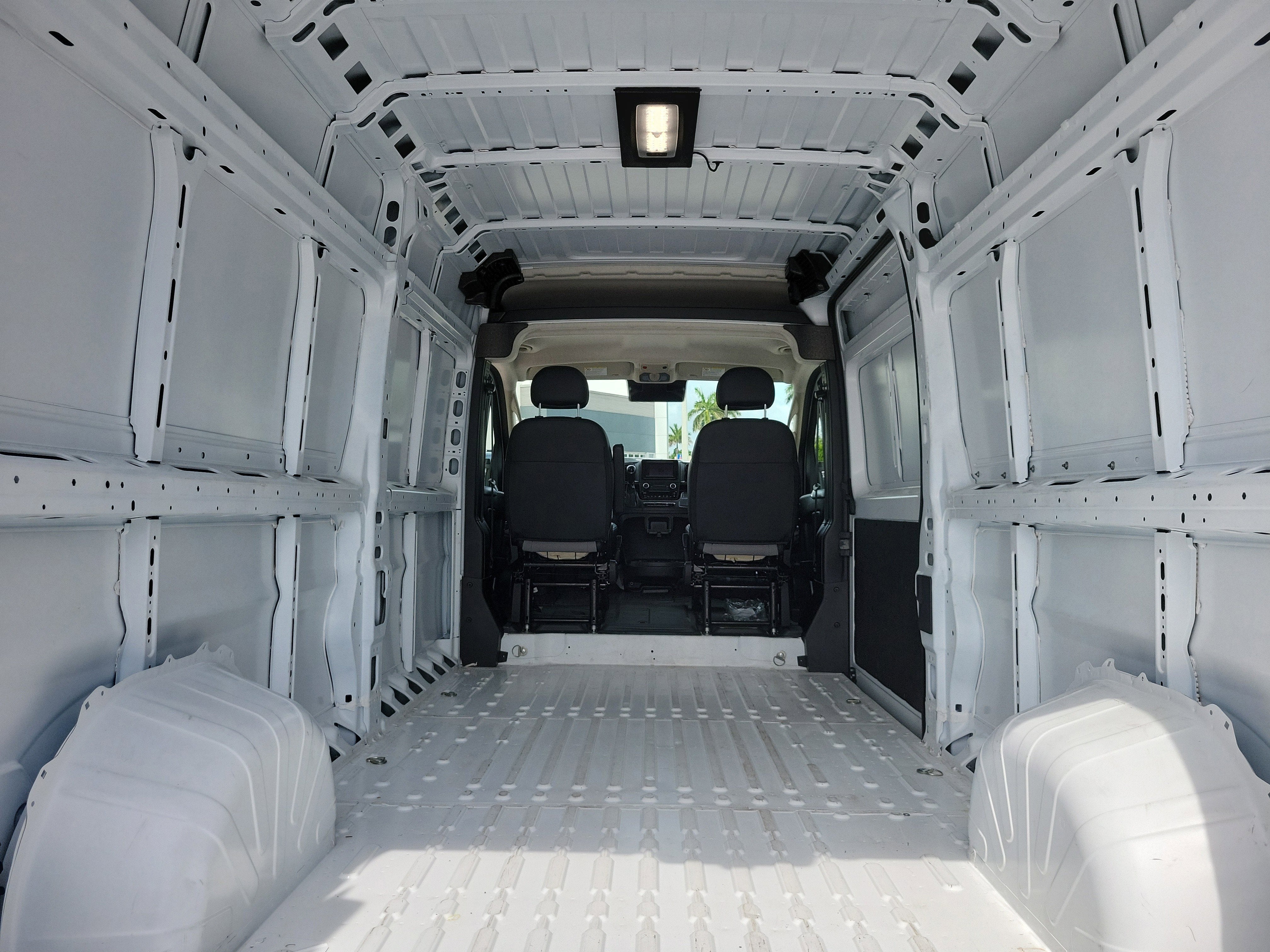 2026 RAM ProMaster Cargo Van Tradesman
