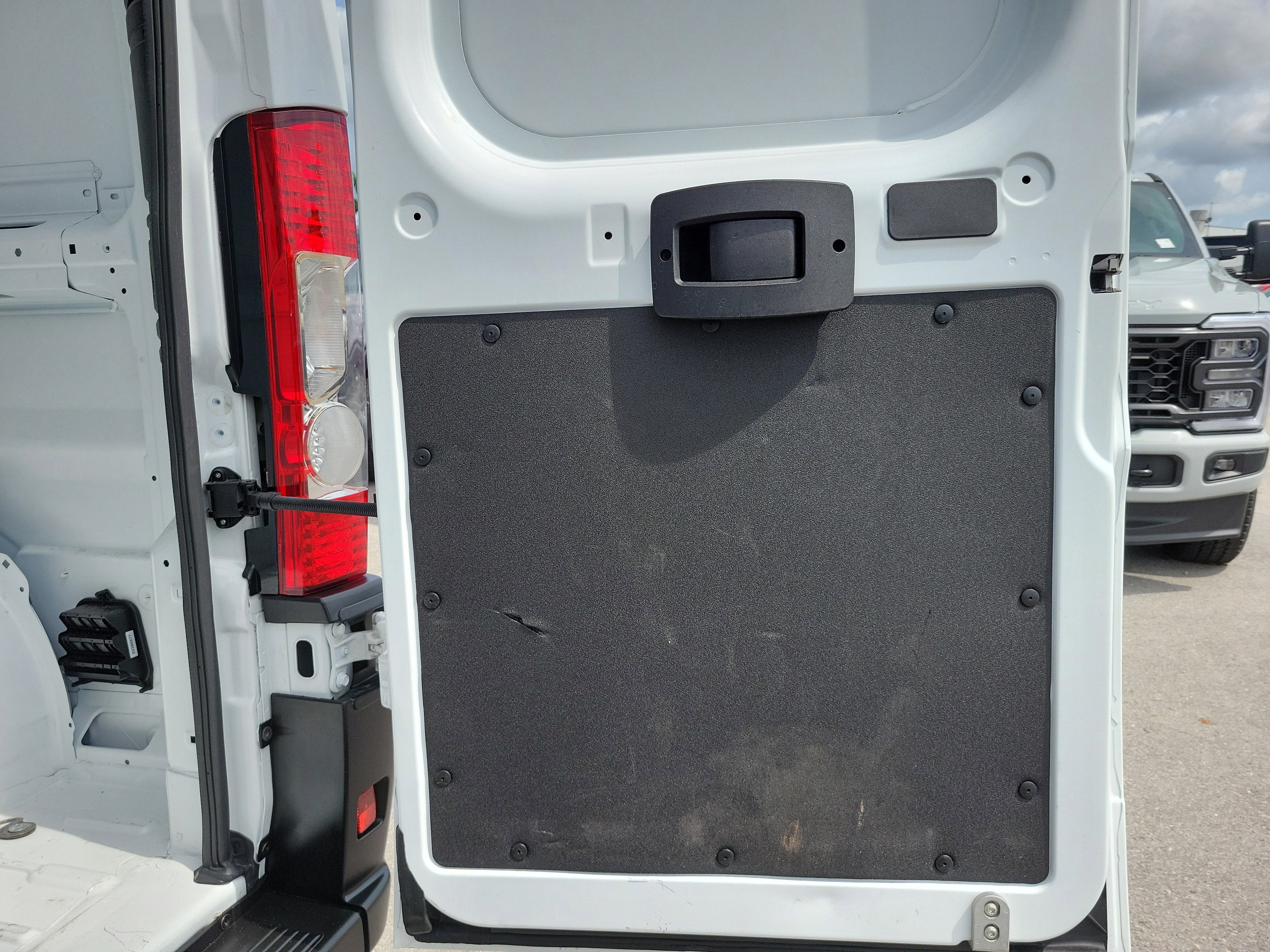 2026 RAM ProMaster Cargo Van Tradesman