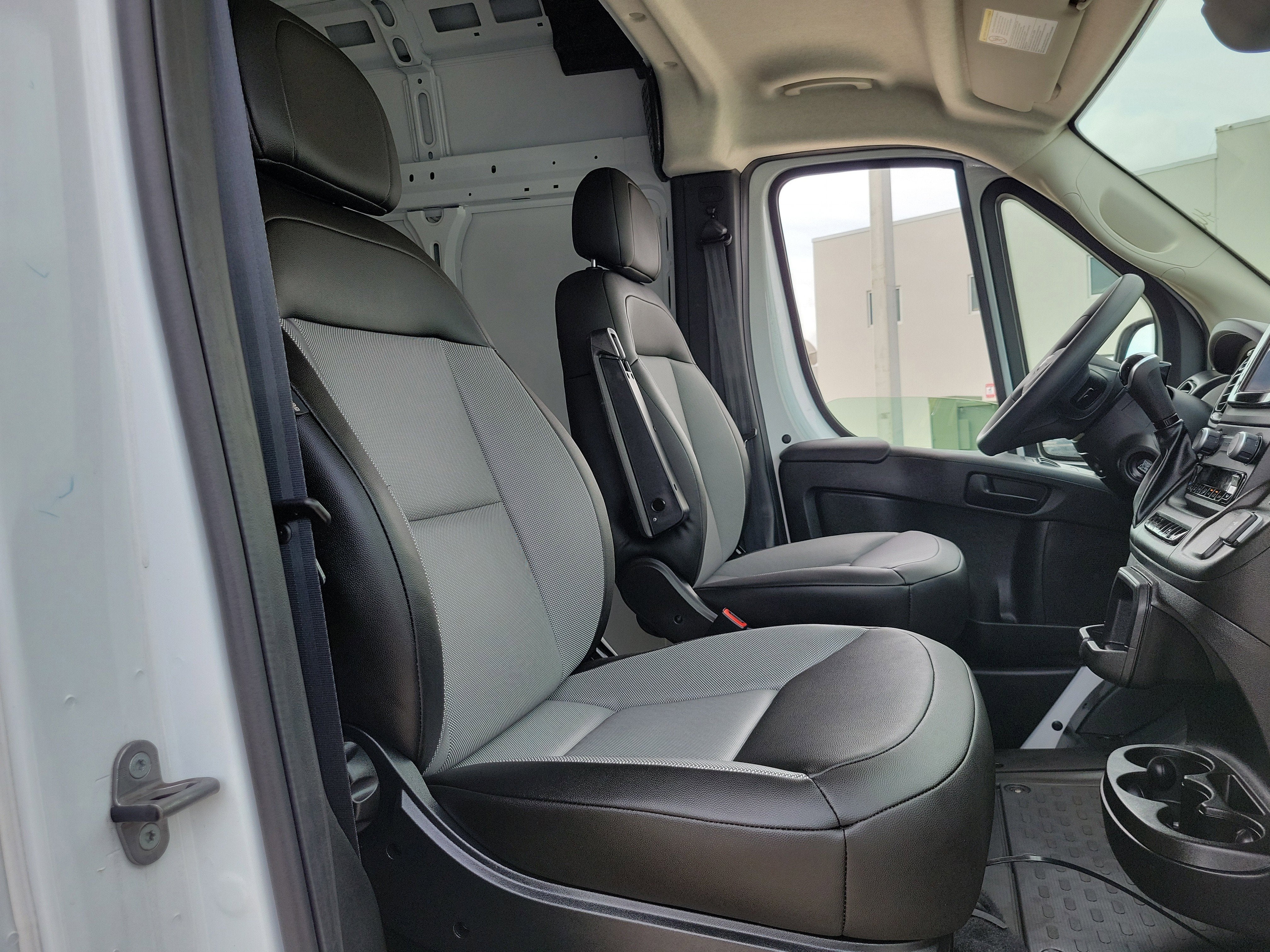 2026 RAM ProMaster Cargo Van Tradesman