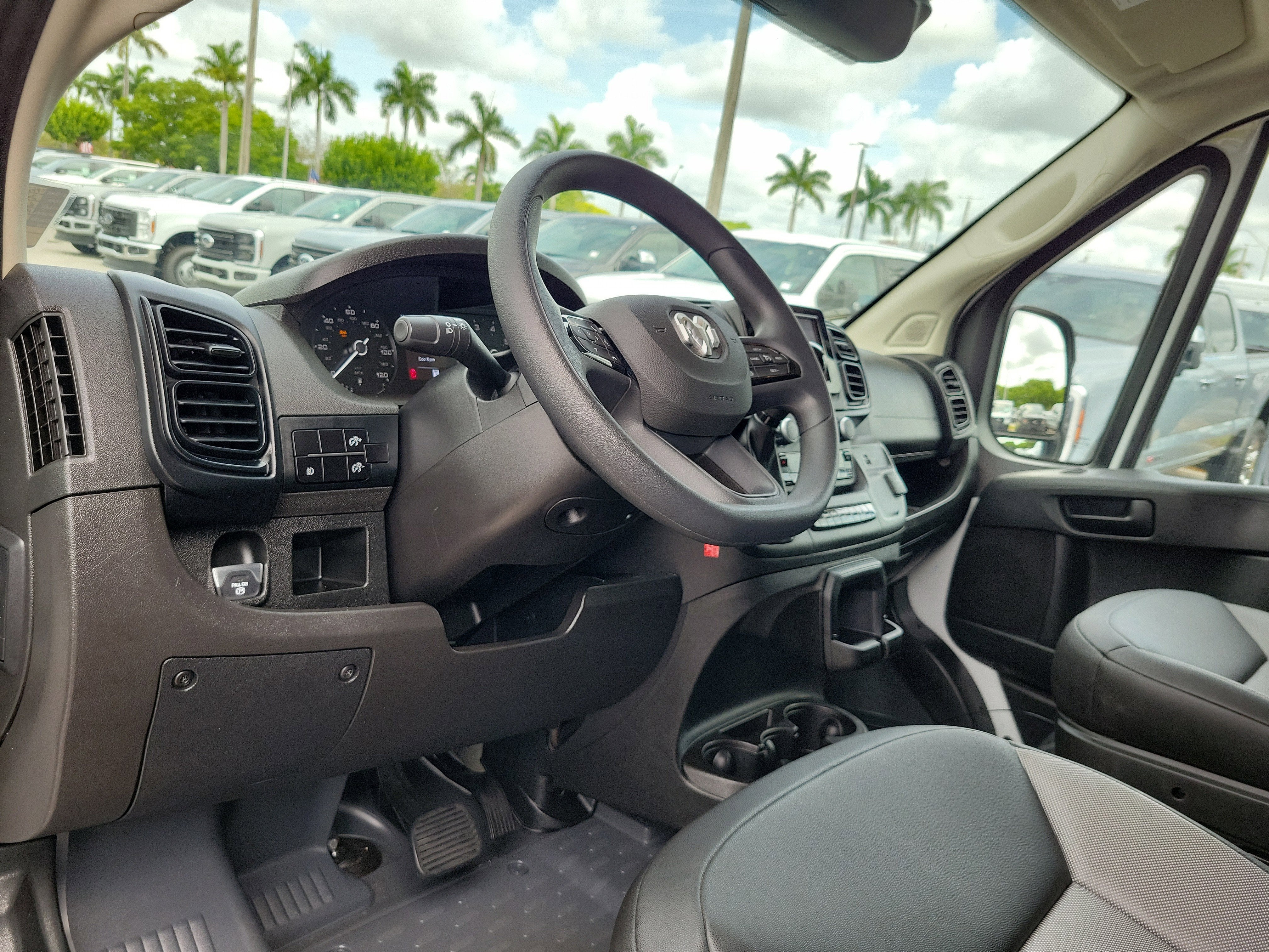 2026 RAM ProMaster Cargo Van Tradesman