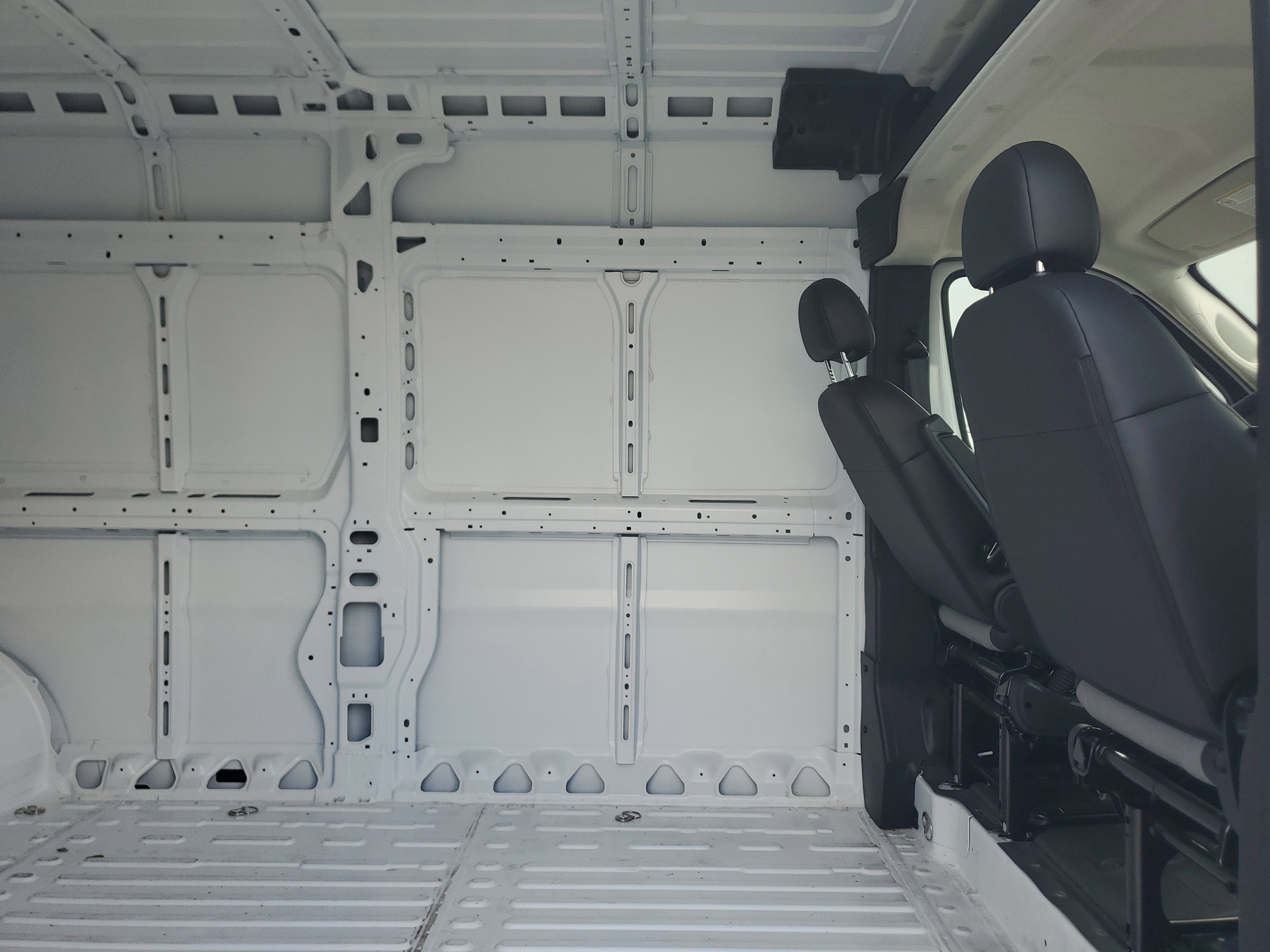 2026 RAM ProMaster Cargo Van Tradesman