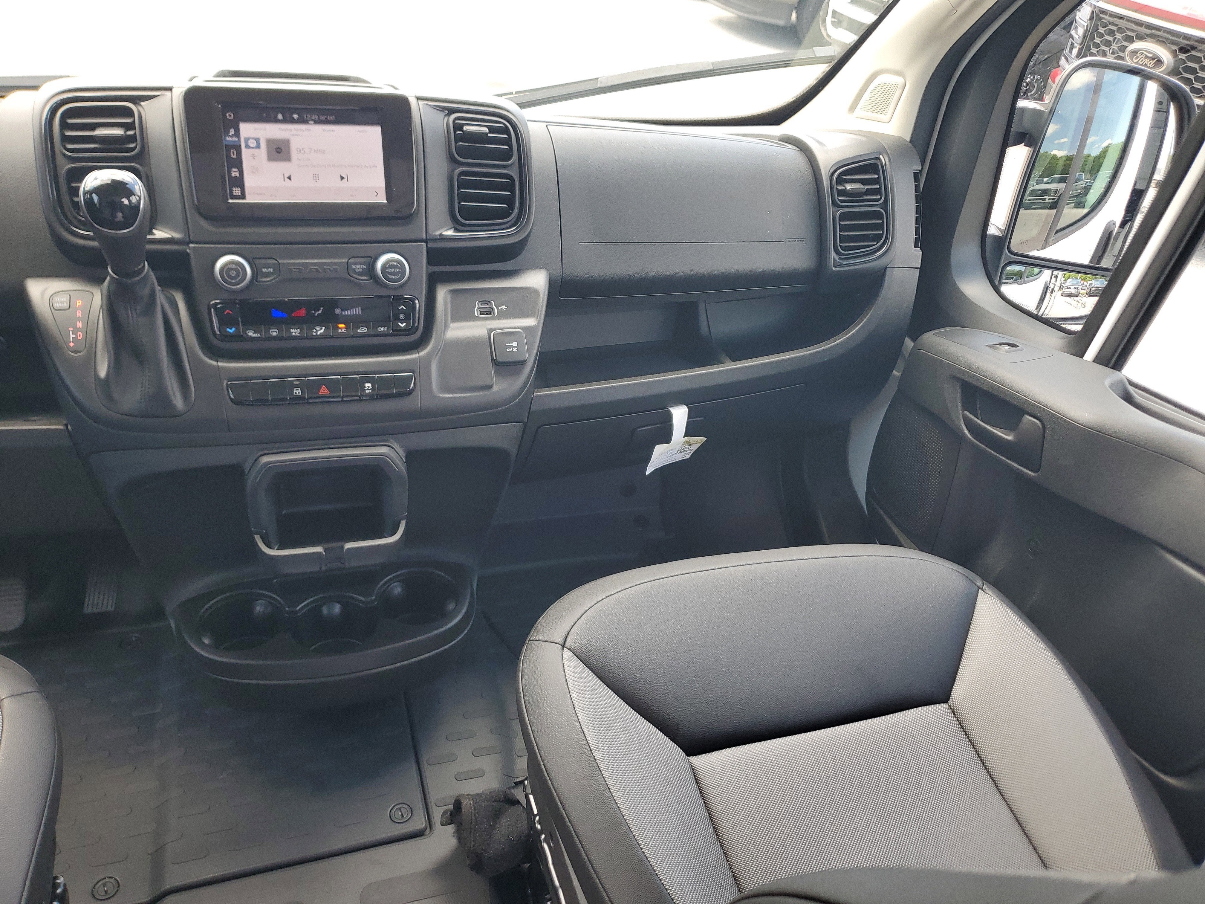 2026 RAM ProMaster Cargo Van Tradesman