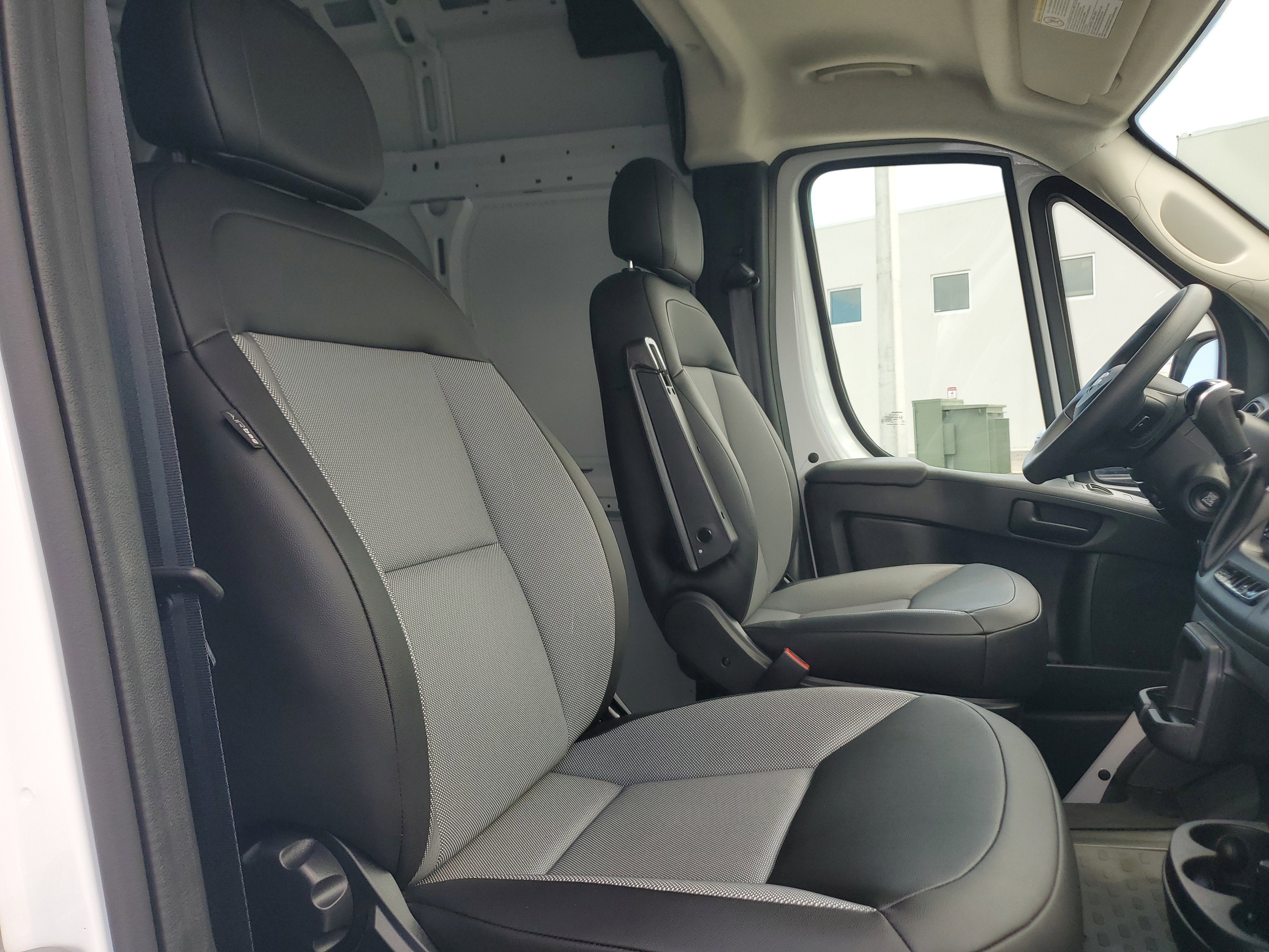 2026 RAM ProMaster Cargo Van Tradesman