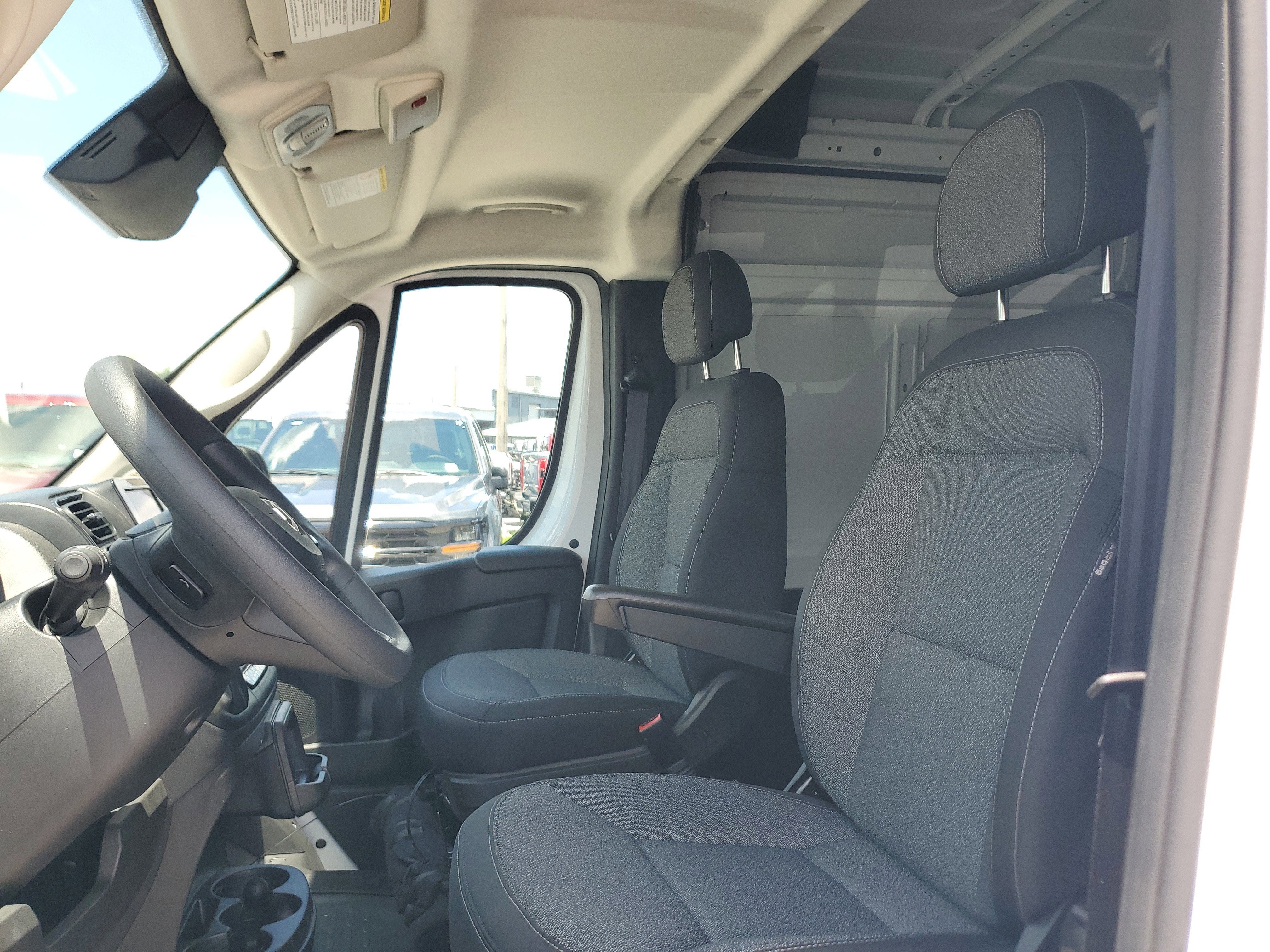 2025 RAM ProMaster Cargo Van Tradesman