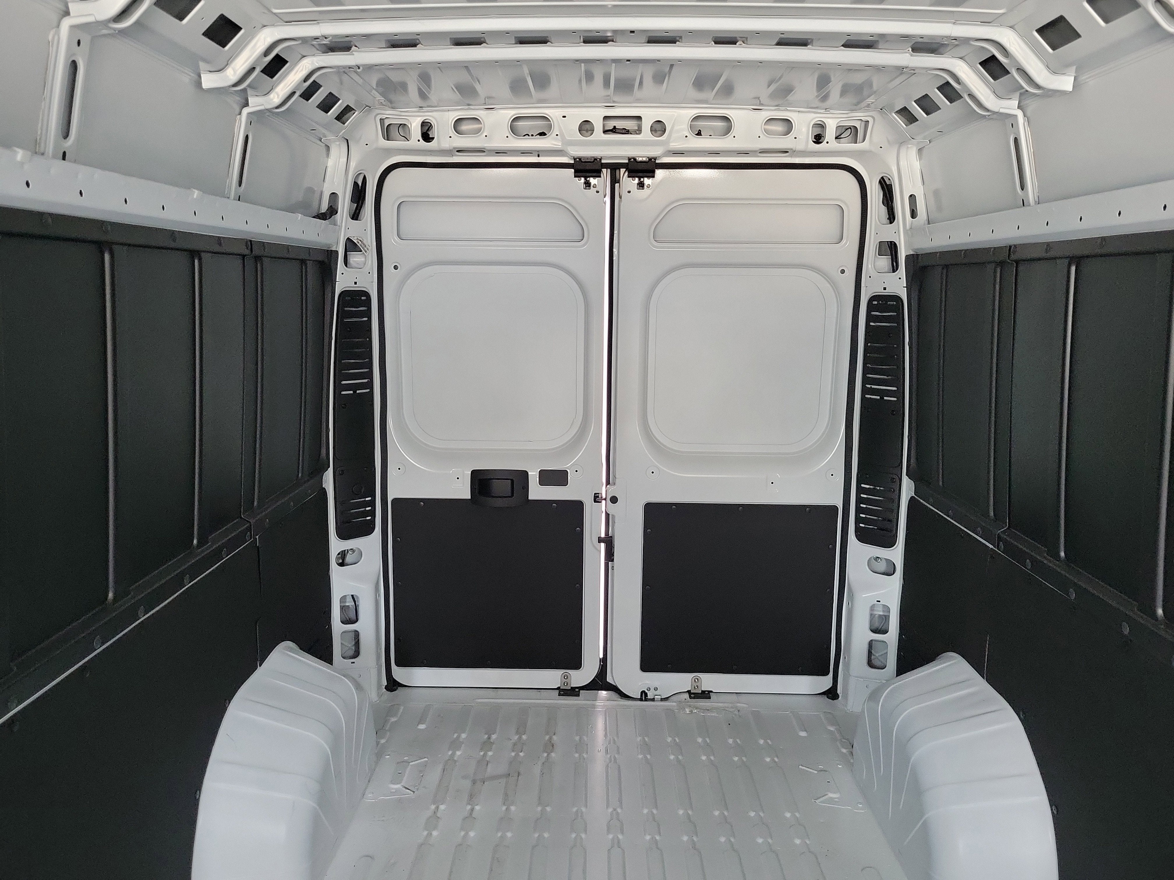 2026 RAM ProMaster Cargo Van Tradesman