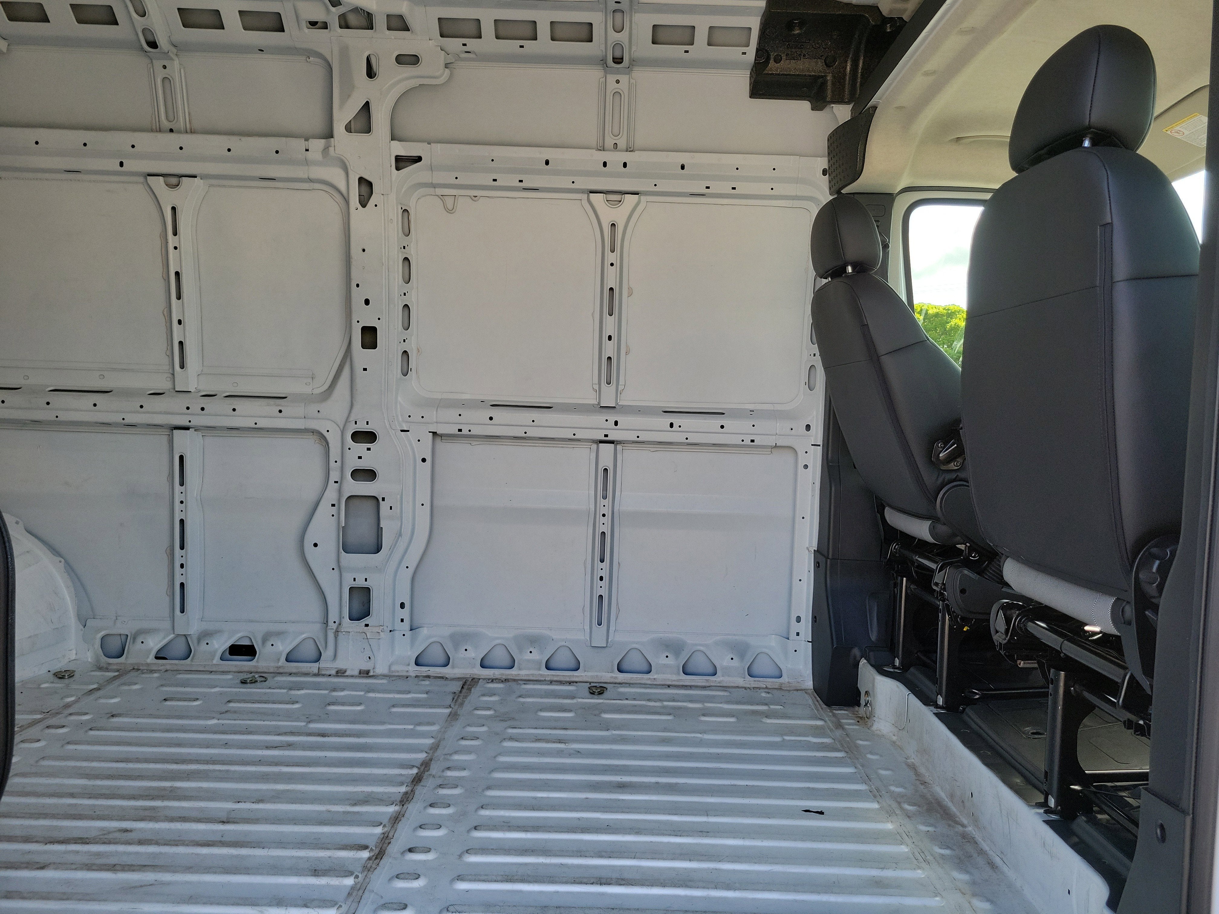 2026 RAM ProMaster Cargo Van Tradesman
