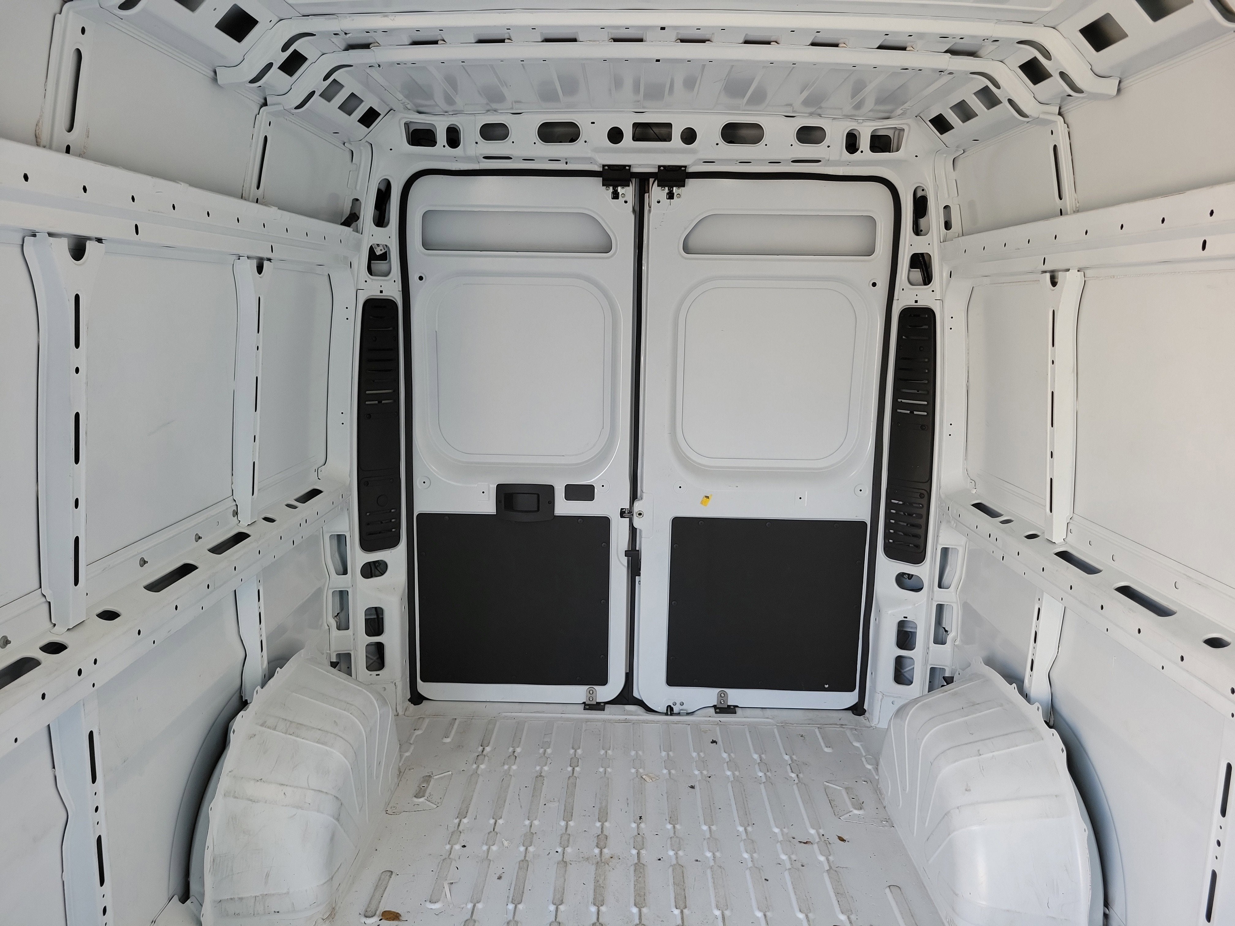 2026 RAM ProMaster Cargo Van Tradesman