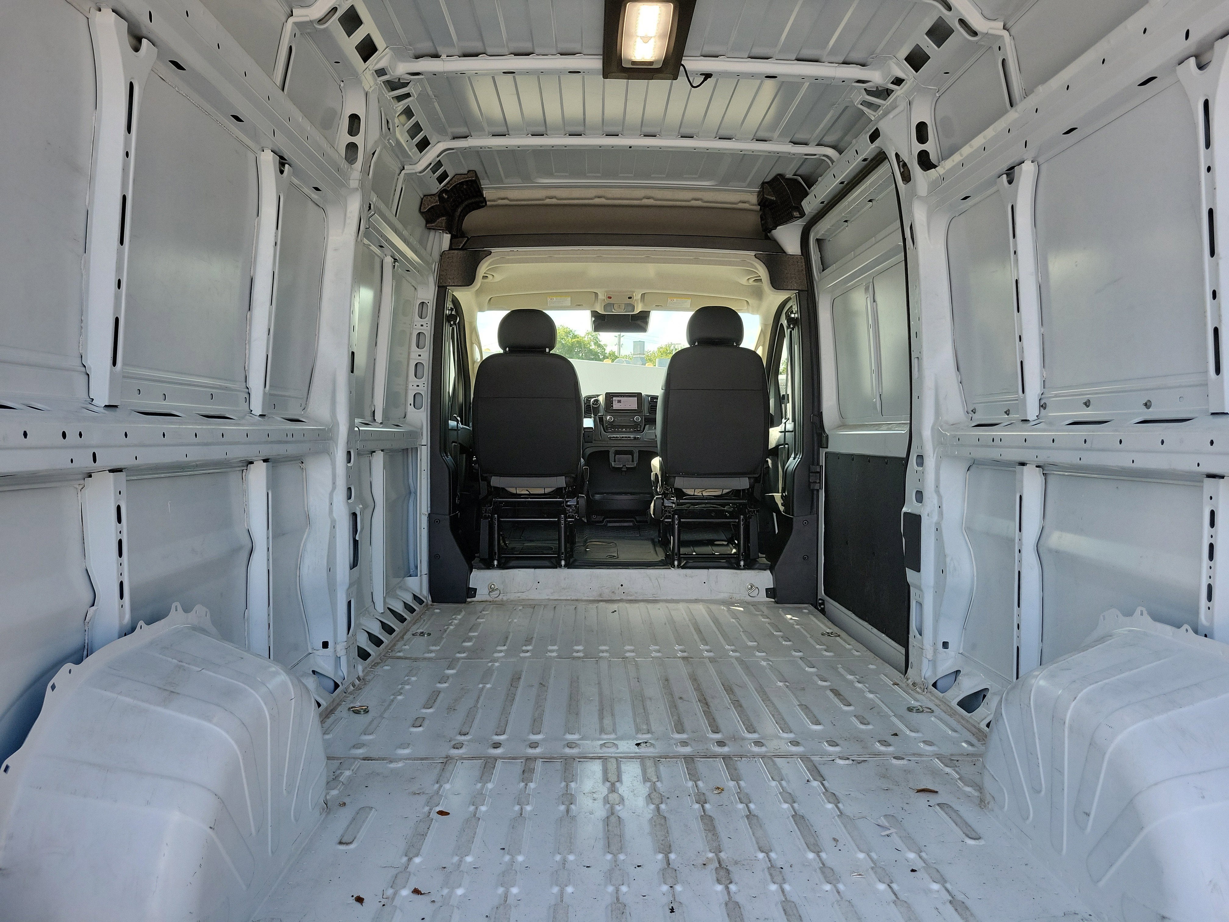 2026 RAM ProMaster Cargo Van Tradesman