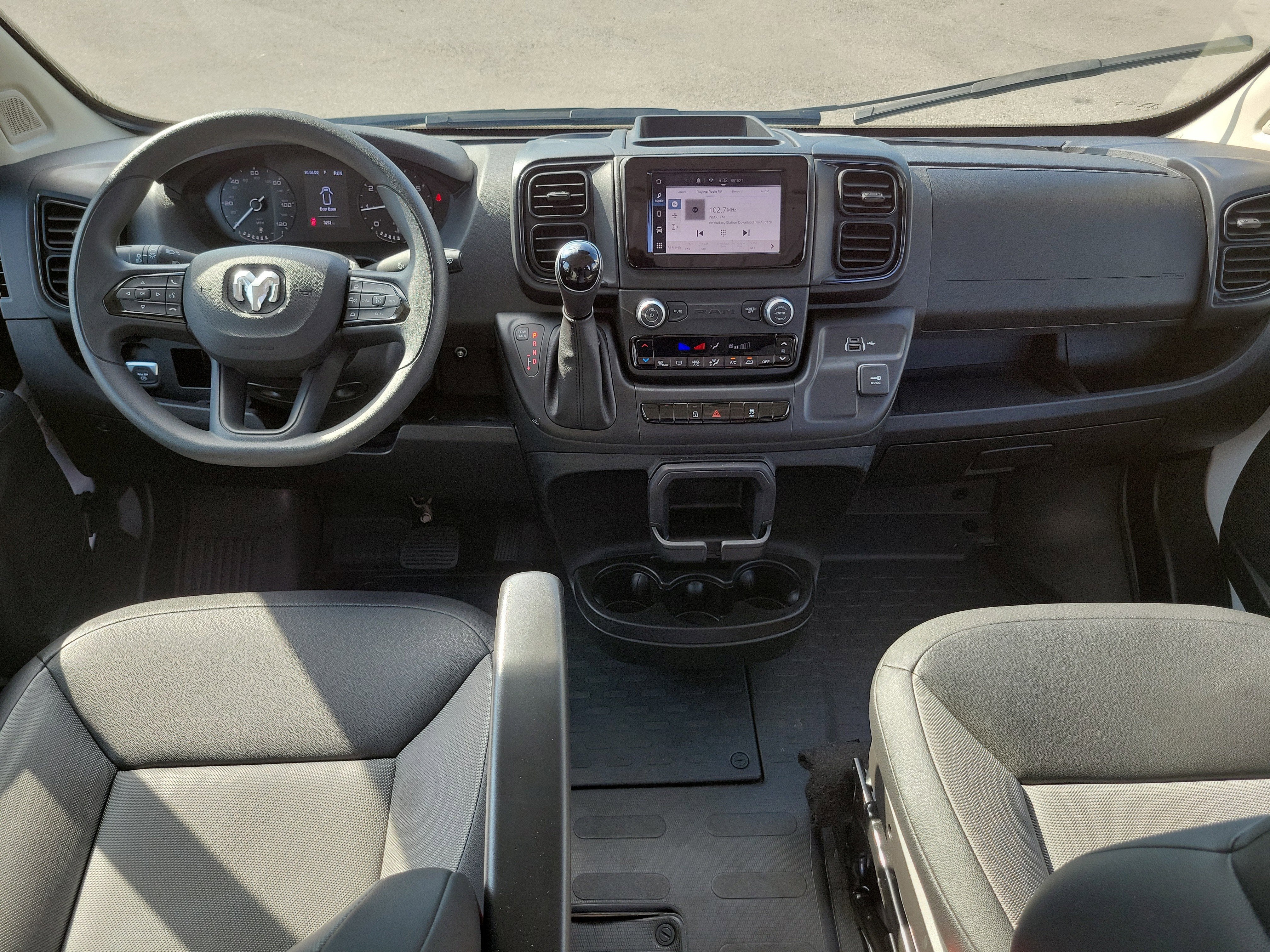2026 RAM ProMaster Cargo Van Tradesman