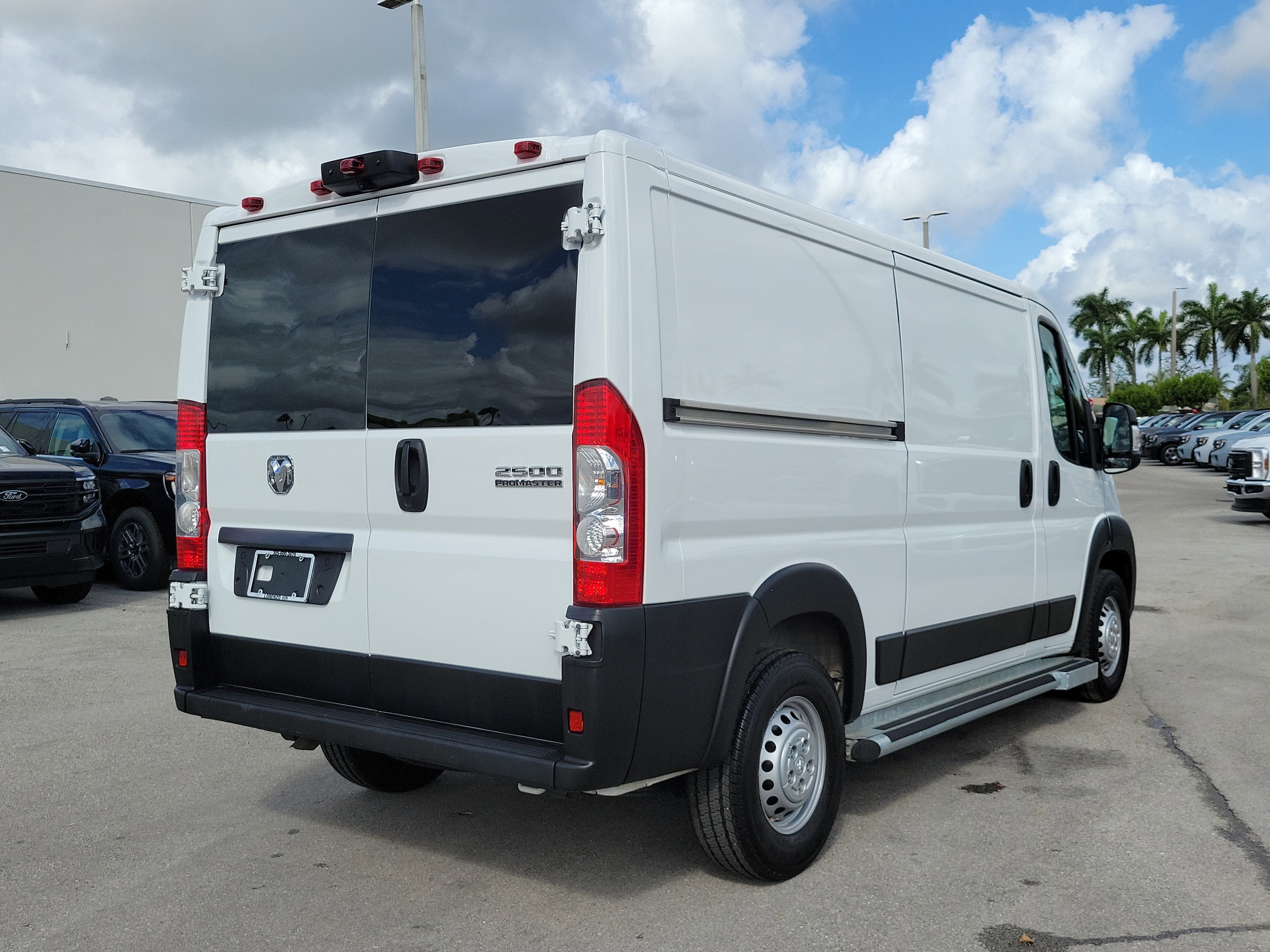2025 RAM ProMaster Cargo Van Tradesman