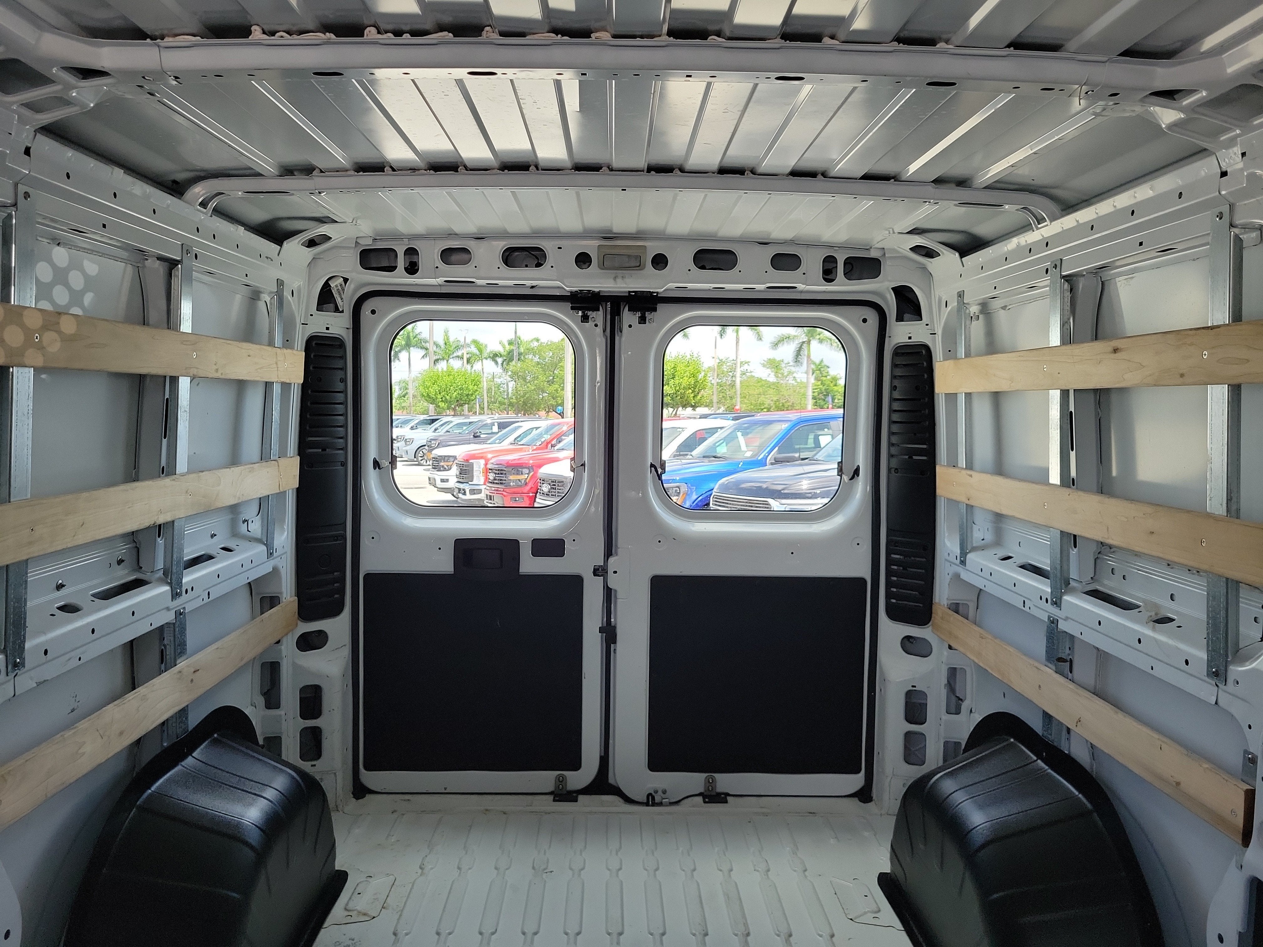 2025 RAM ProMaster Cargo Van Tradesman